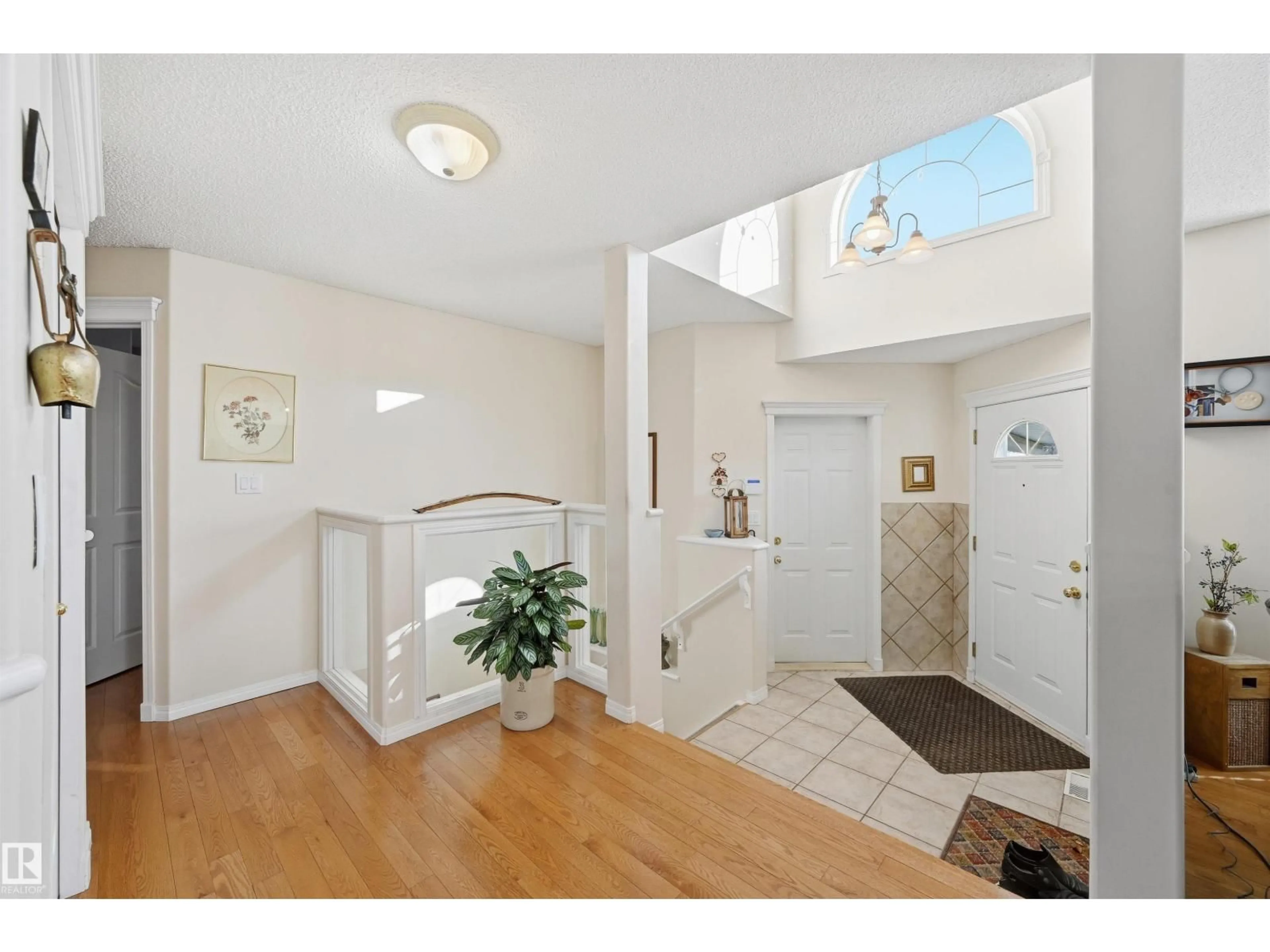 Indoor entryway for 370 - 50247 RGE RD 232, Rural Leduc County Alberta T4X0K9