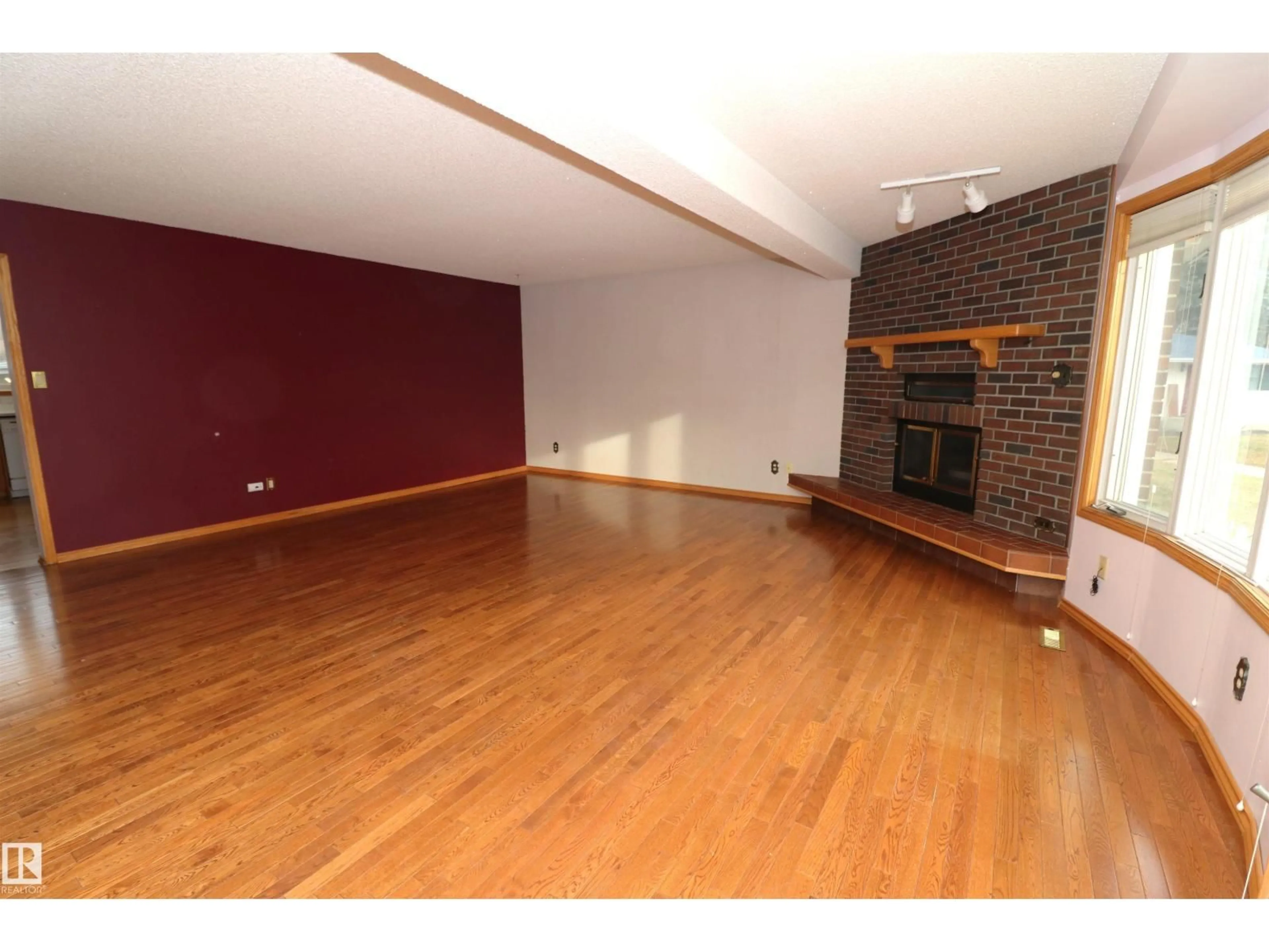 A pic of a room for 1049 MCDERMID DR, Sherwood Park Alberta T8A1B7