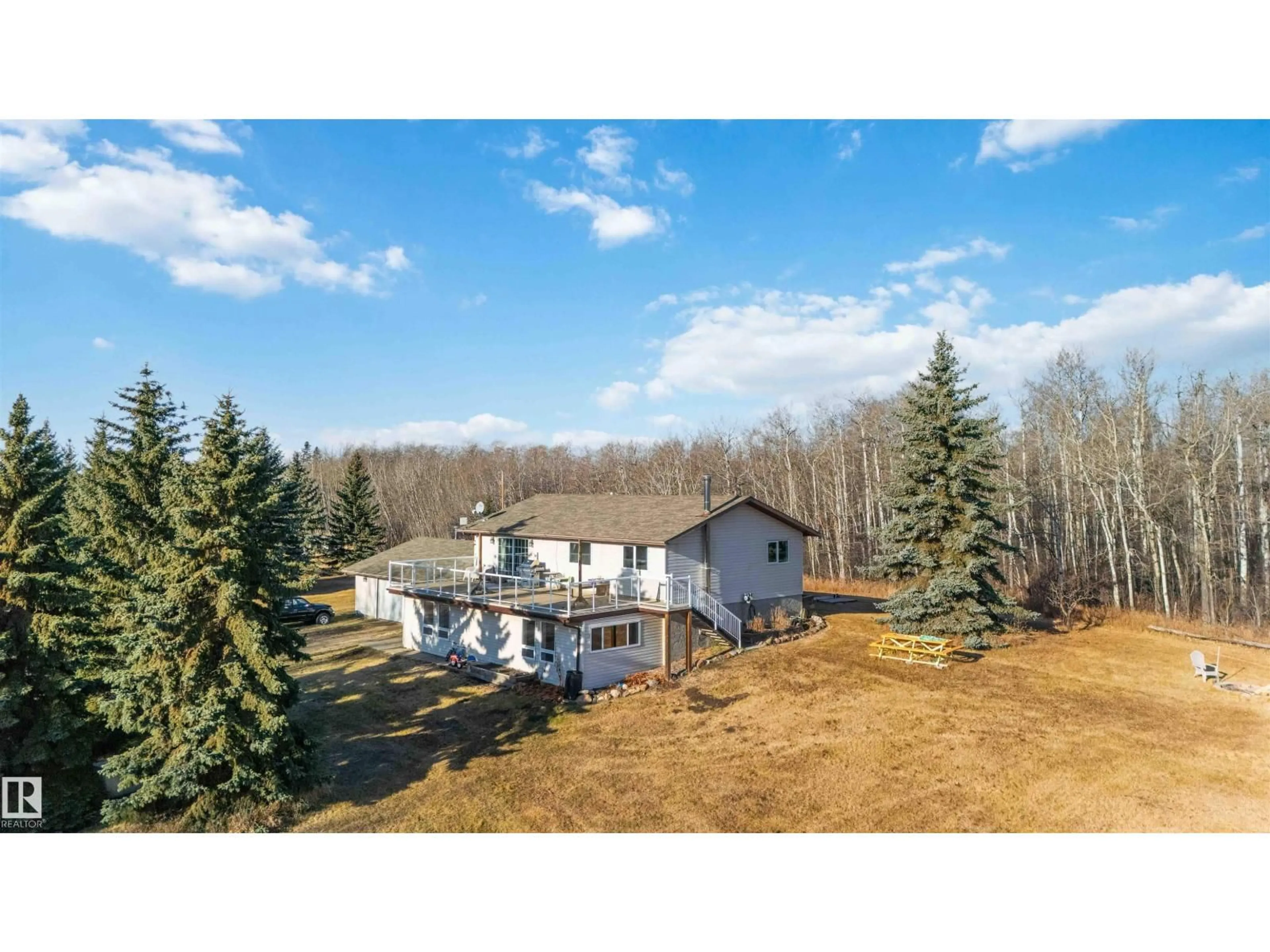 A pic from outside/outdoor area/front of a property/back of a property/a pic from drone, mountain view for 51022 - 117 RGE ROAD 221 RGE, Rural Strathcona County Alberta T8E1G8