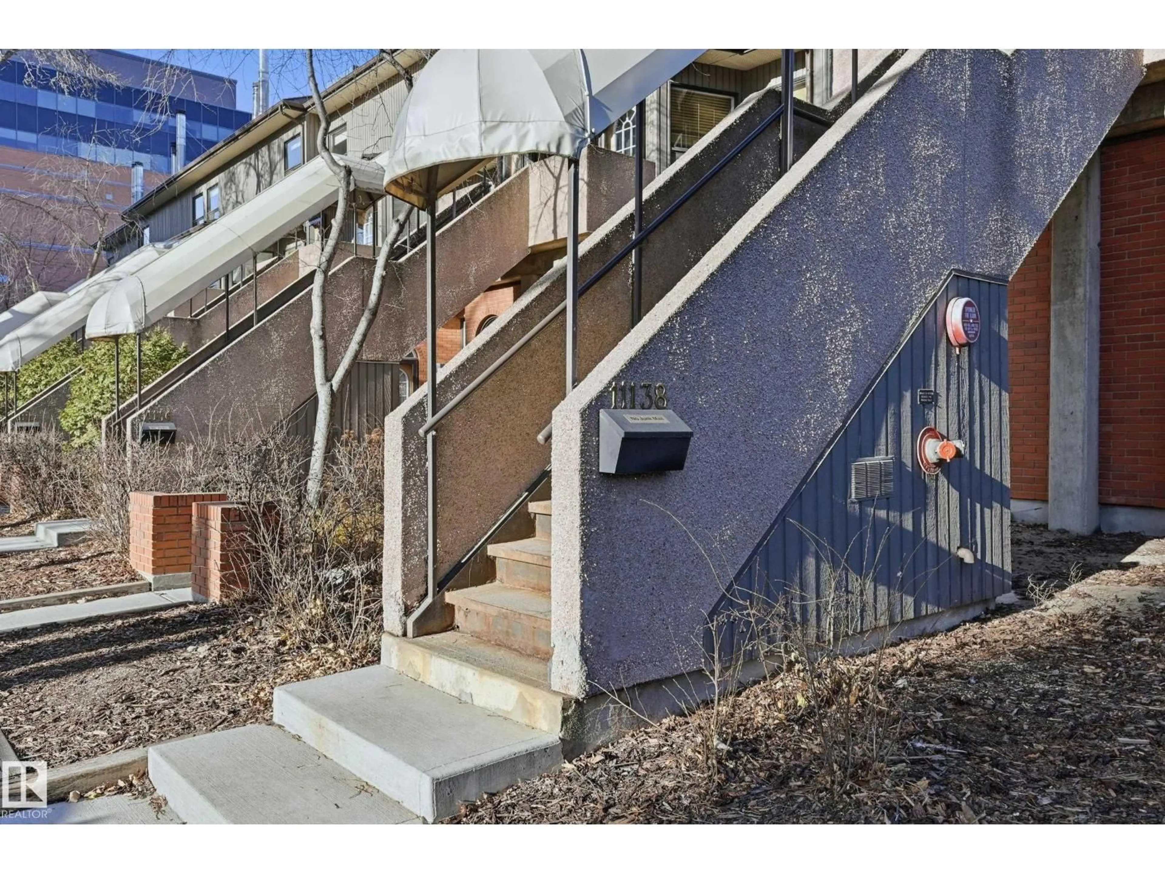 Stairs for 11138 83 AV, Edmonton Alberta T6G0V1