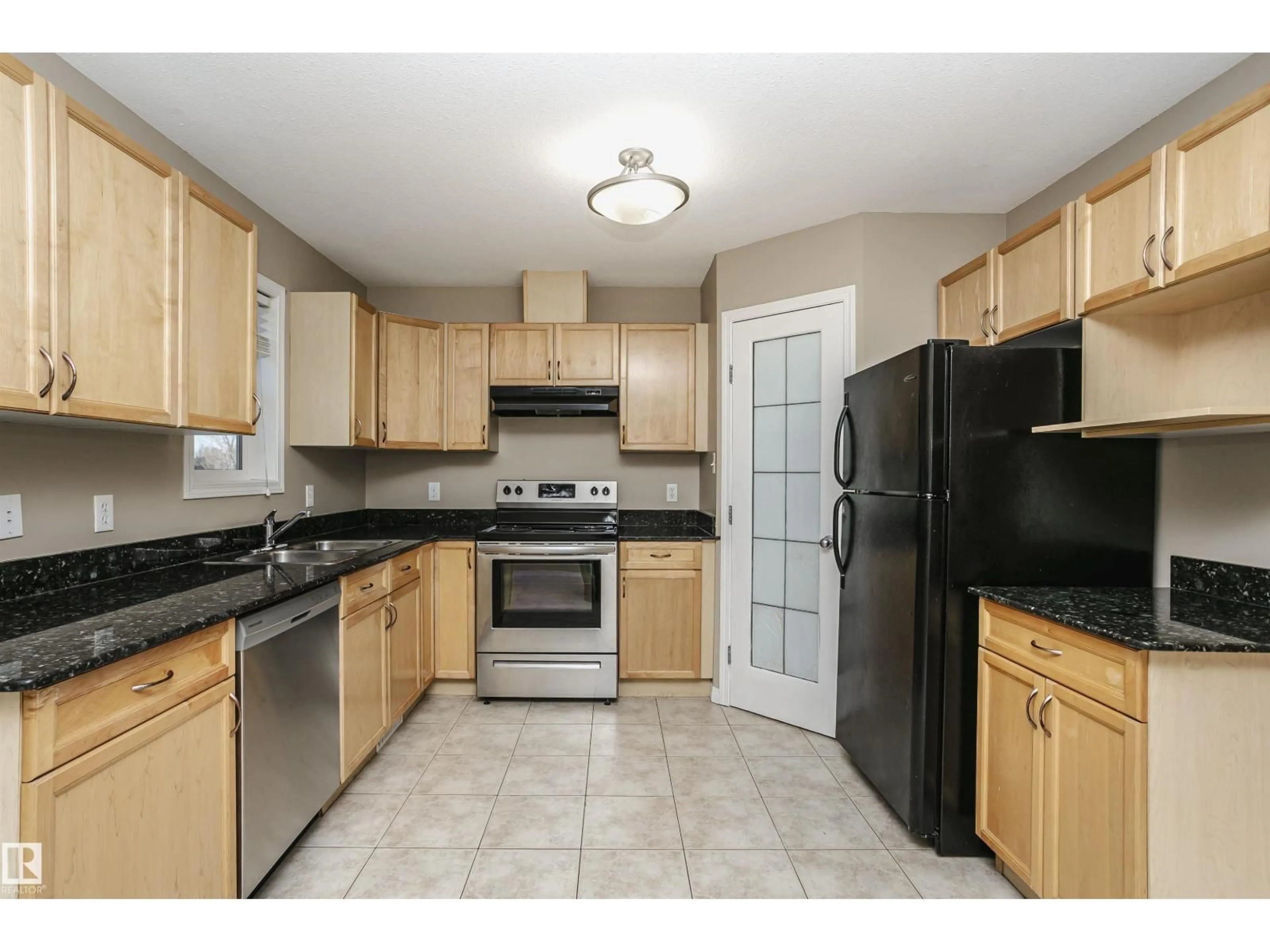 Standard kitchen, ceramic/tile floor for 204 - 178 BRIDGEPORT BV, Leduc Alberta T9E8S8
