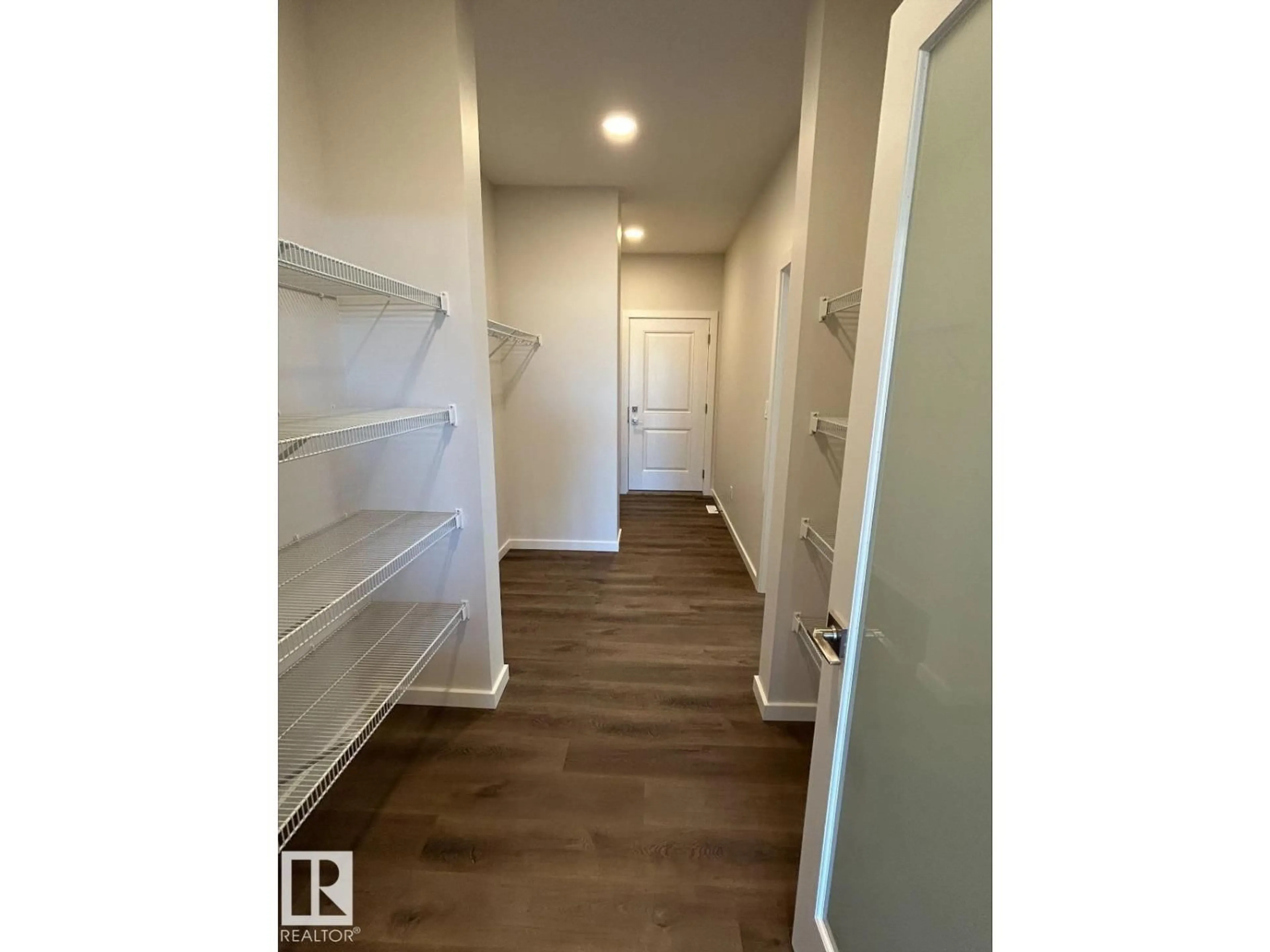 Unknown for 328 173 AV, Edmonton Alberta T5Y4G6