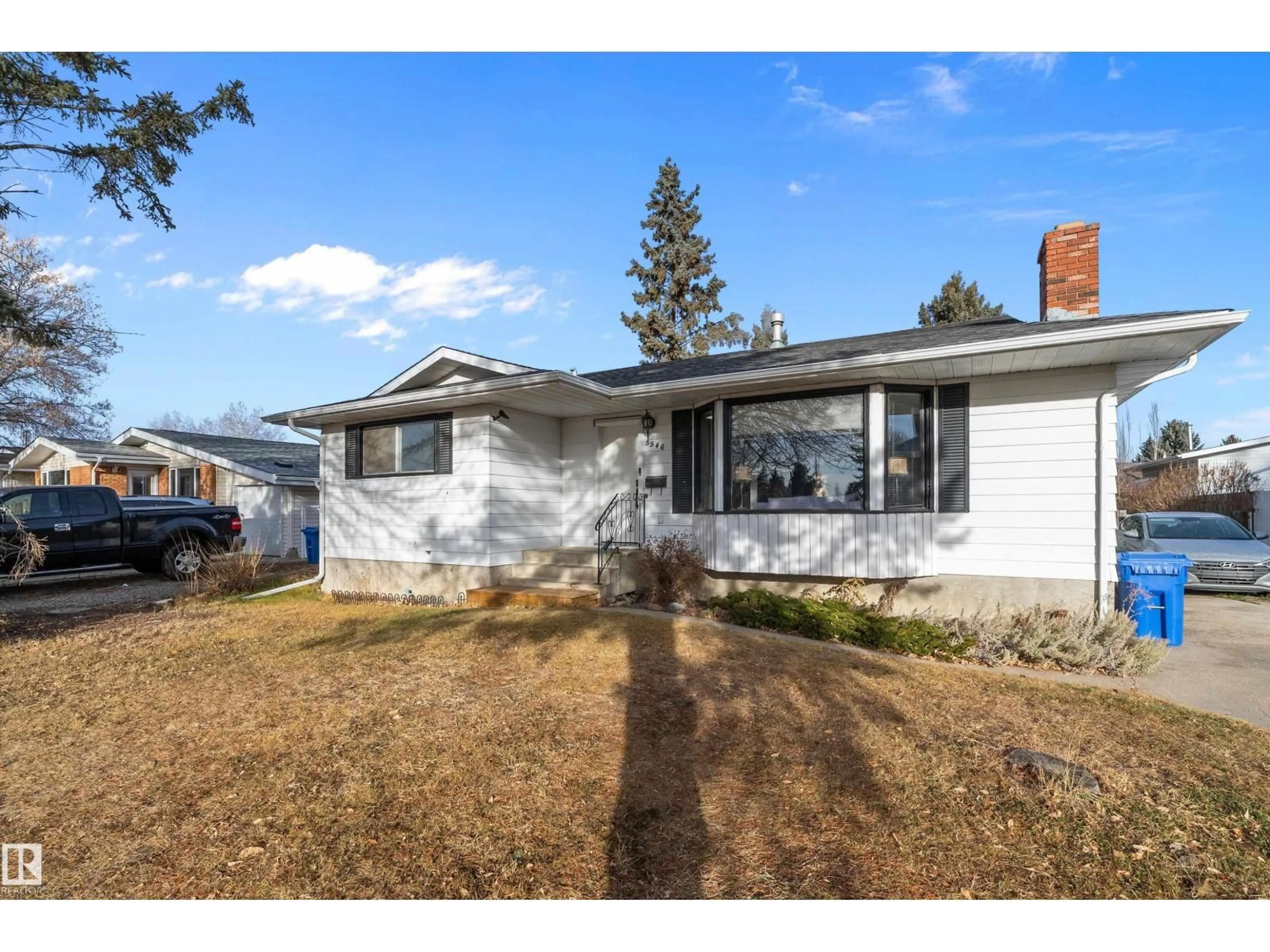 Home with vinyl exterior material, street for 5546 CENTENNIAL DR, Wetaskiwin Alberta T9A2L7