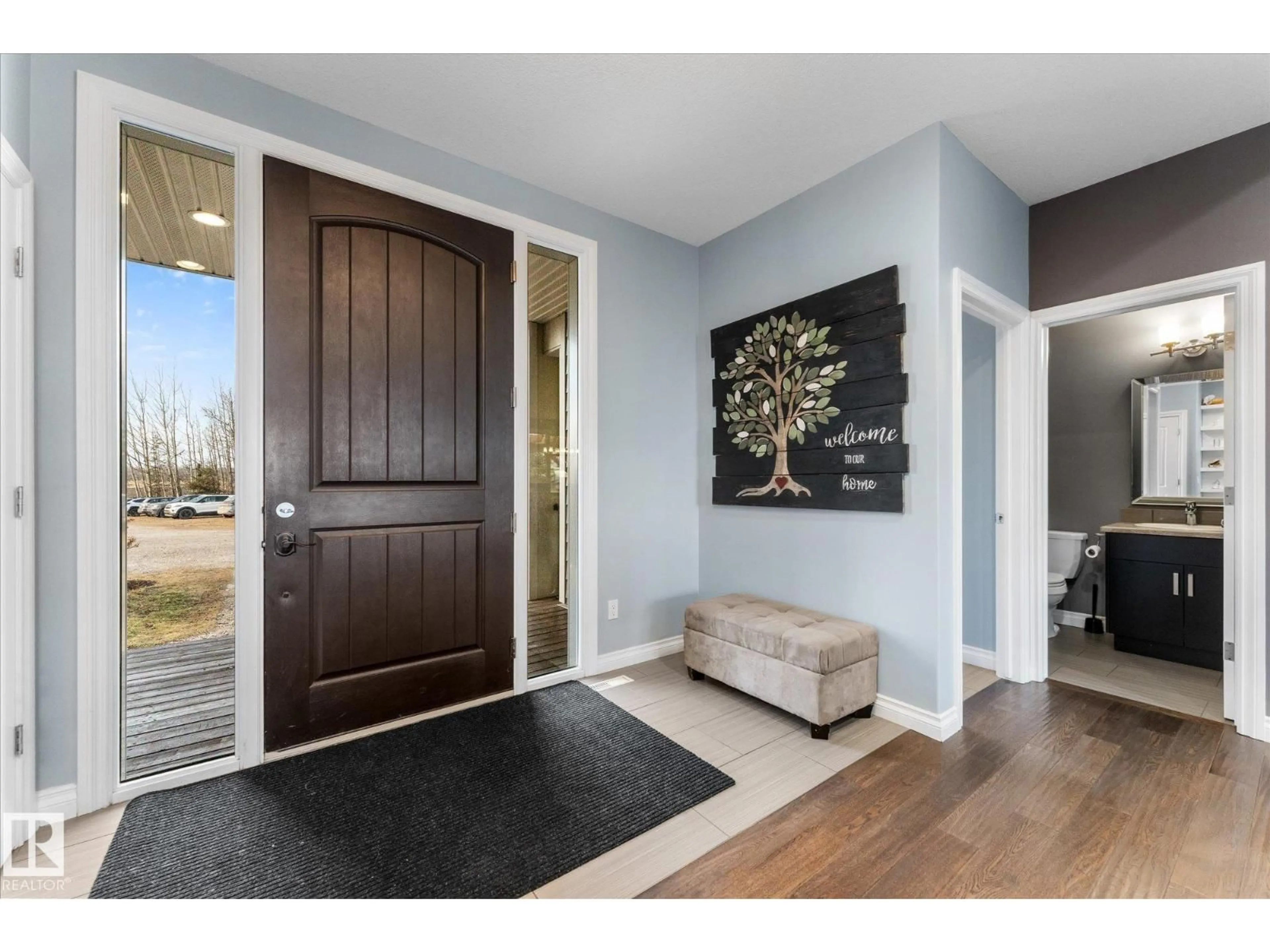 Indoor entryway for 102 - 3510 STE. ANNE TR, Rural Lac Ste. Anne County Alberta T0E0A1