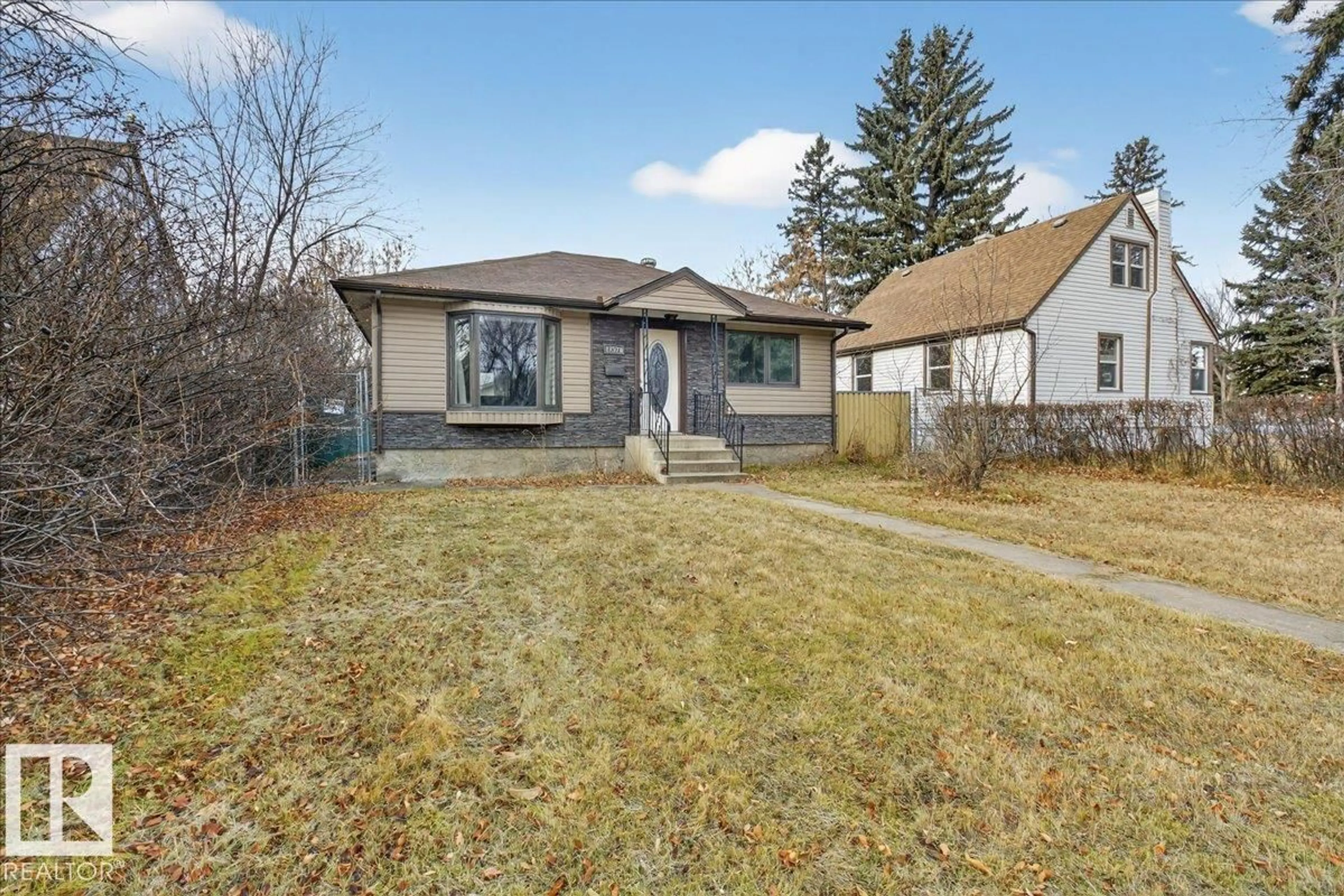 Unknown for NW - 12326 102 ST, Edmonton Alberta T5G2H4