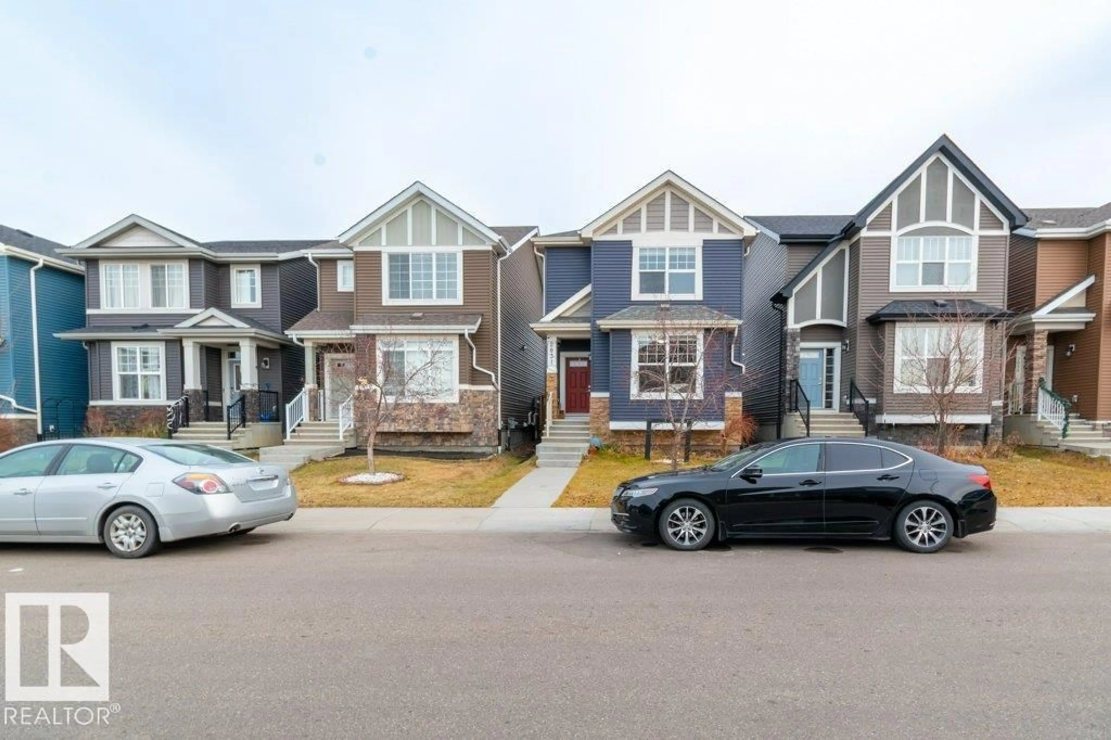 A pic from outside/outdoor area/front of a property/back of a property/a pic from drone, street for 2031 52 ST, Edmonton Alberta T6X1Z7