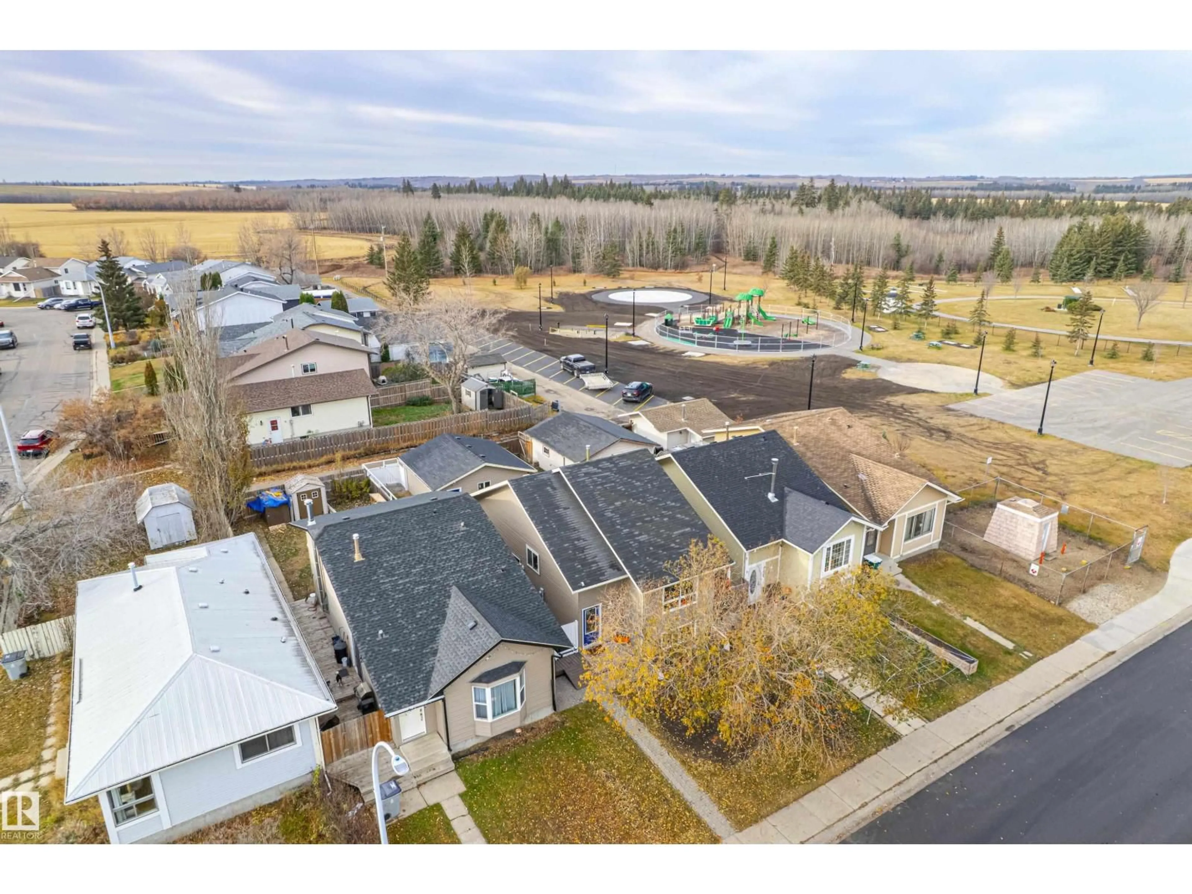 A pic from outside/outdoor area/front of a property/back of a property/a pic from drone, street for 4134 51 ST, Gibbons Alberta T0A1N0