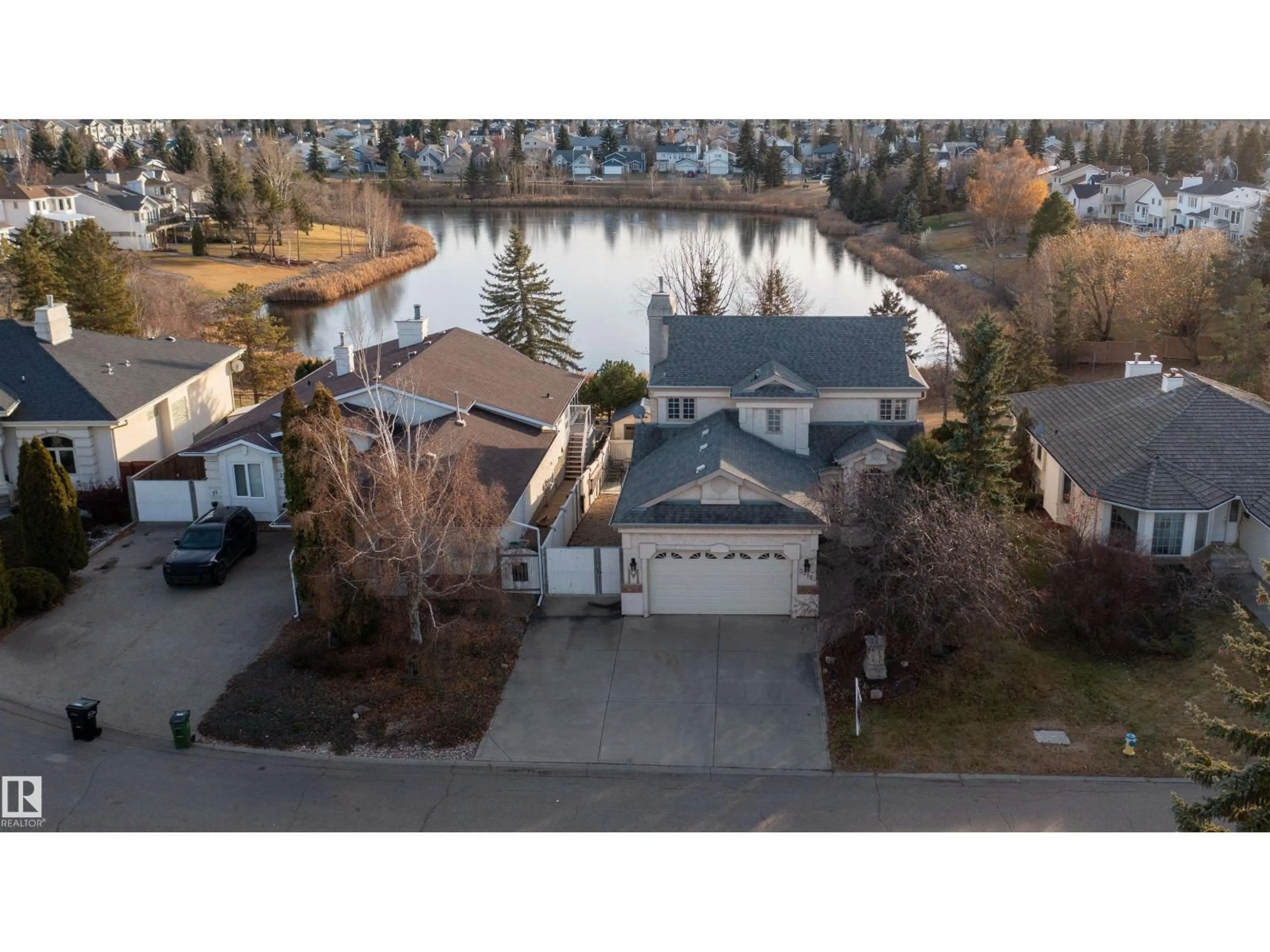 A pic from outside/outdoor area/front of a property/back of a property/a pic from drone, water/lake/river/ocean view for 3215 44 AV, Edmonton Alberta T6T1E9