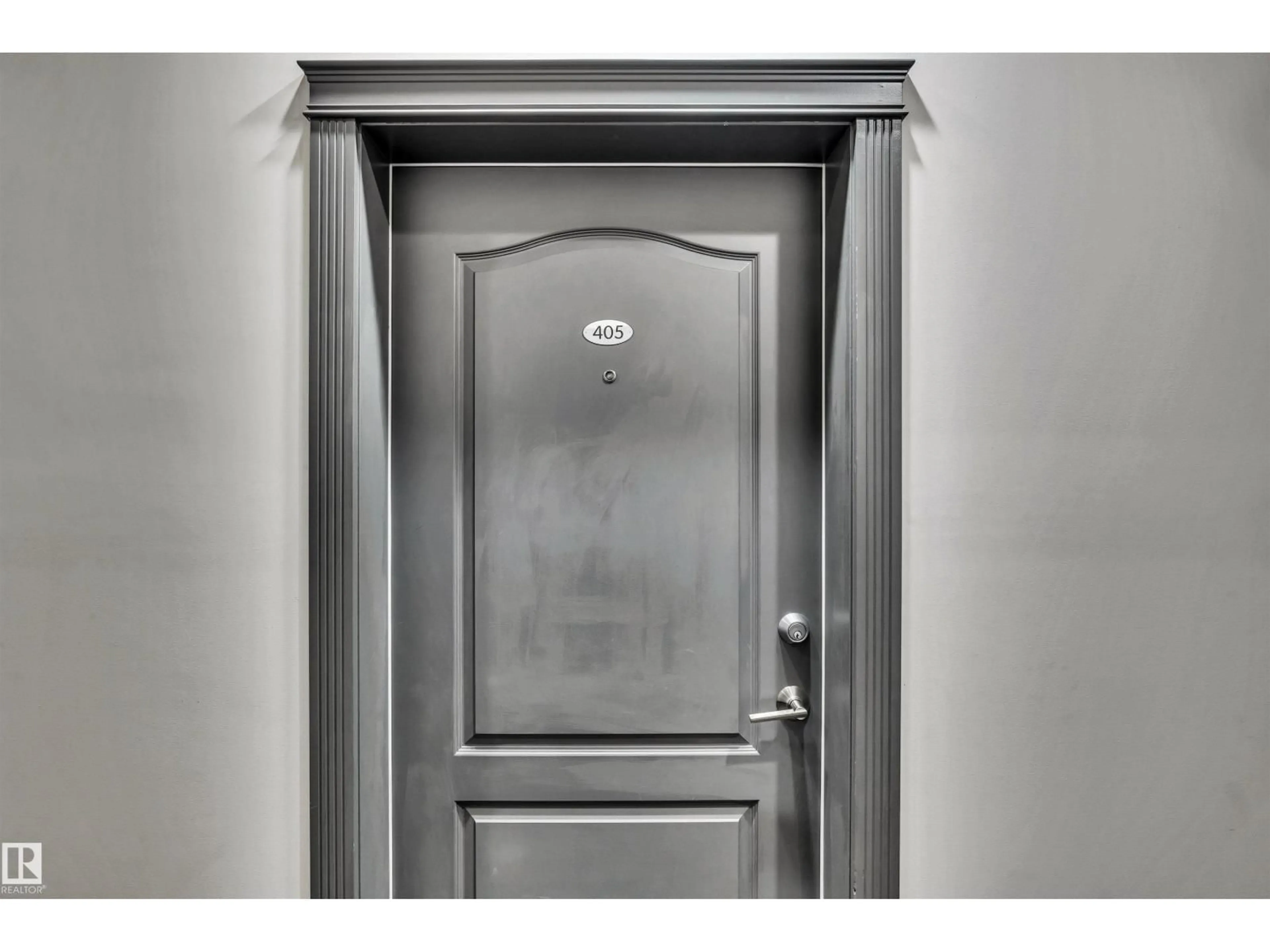 Indoor entryway for 2405 SOUTH TERWILLEGAR DR, Edmonton Alberta T6R0M2