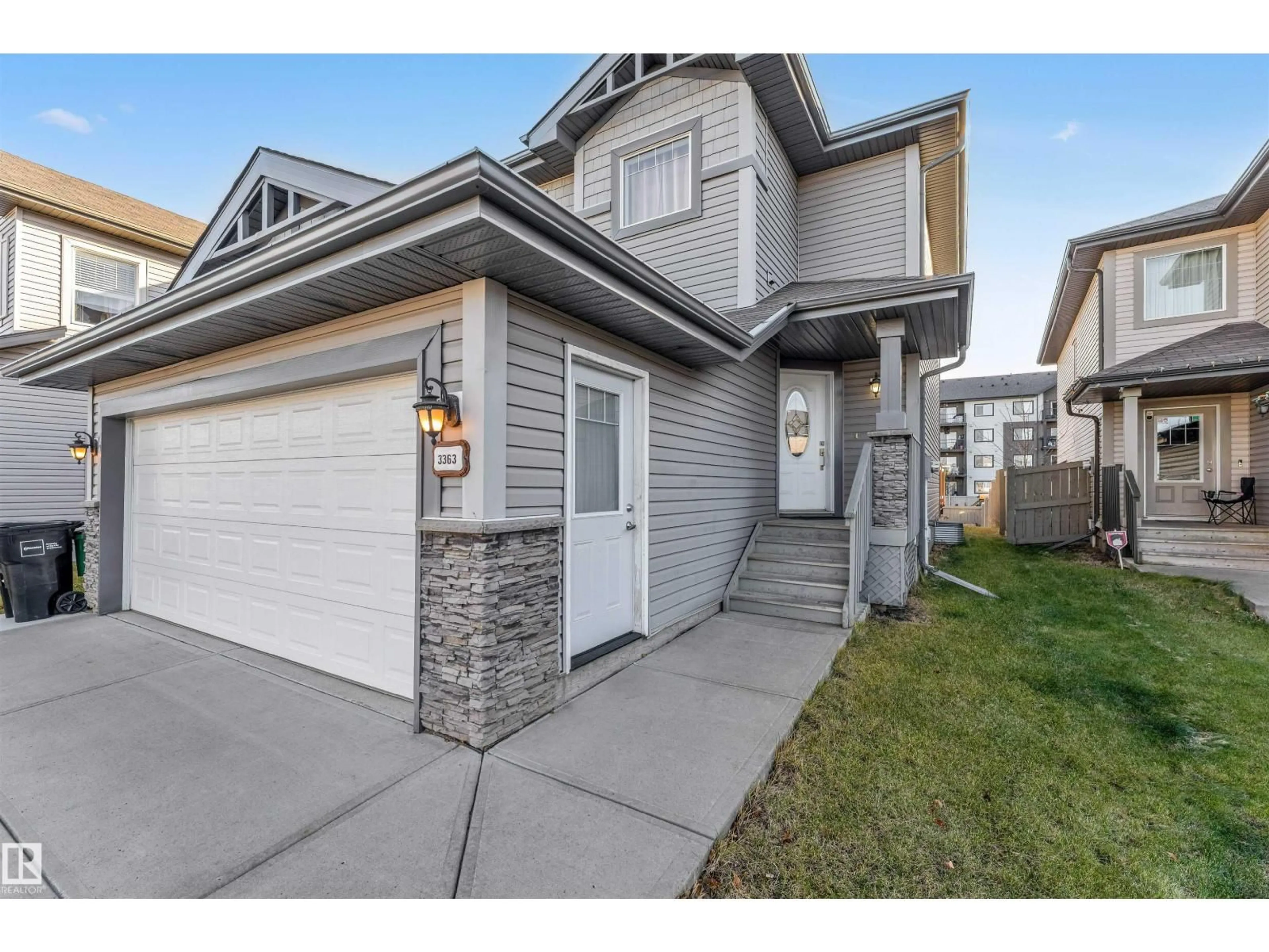 Unknown for NW - 3363 16B AV, Edmonton Alberta T6T0P1