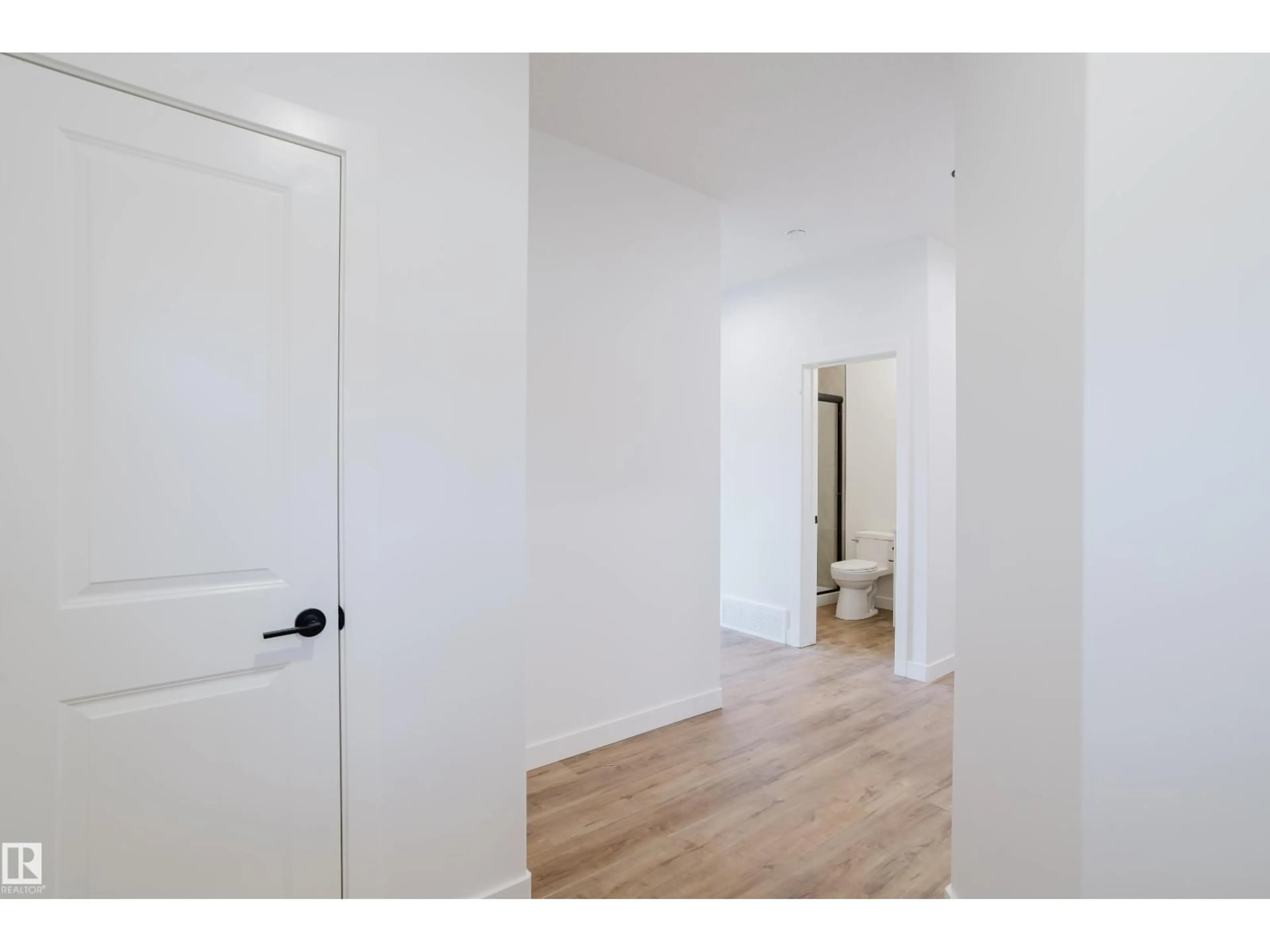 Unknown for 708 ELDERBERRY CL, Edmonton Alberta T6M3J6