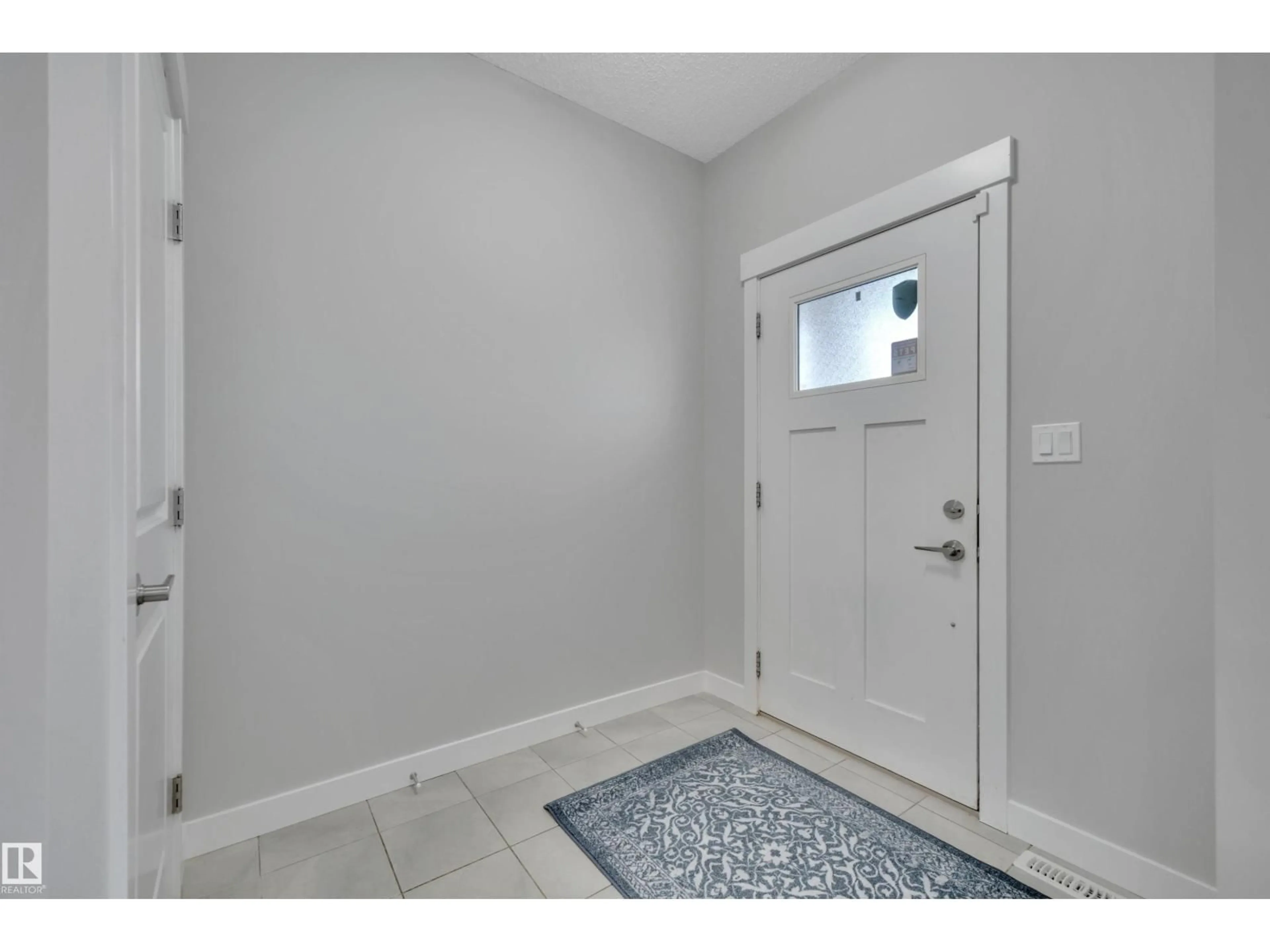 Indoor entryway for 169 ROBINSON DR, Leduc Alberta T9E1G5