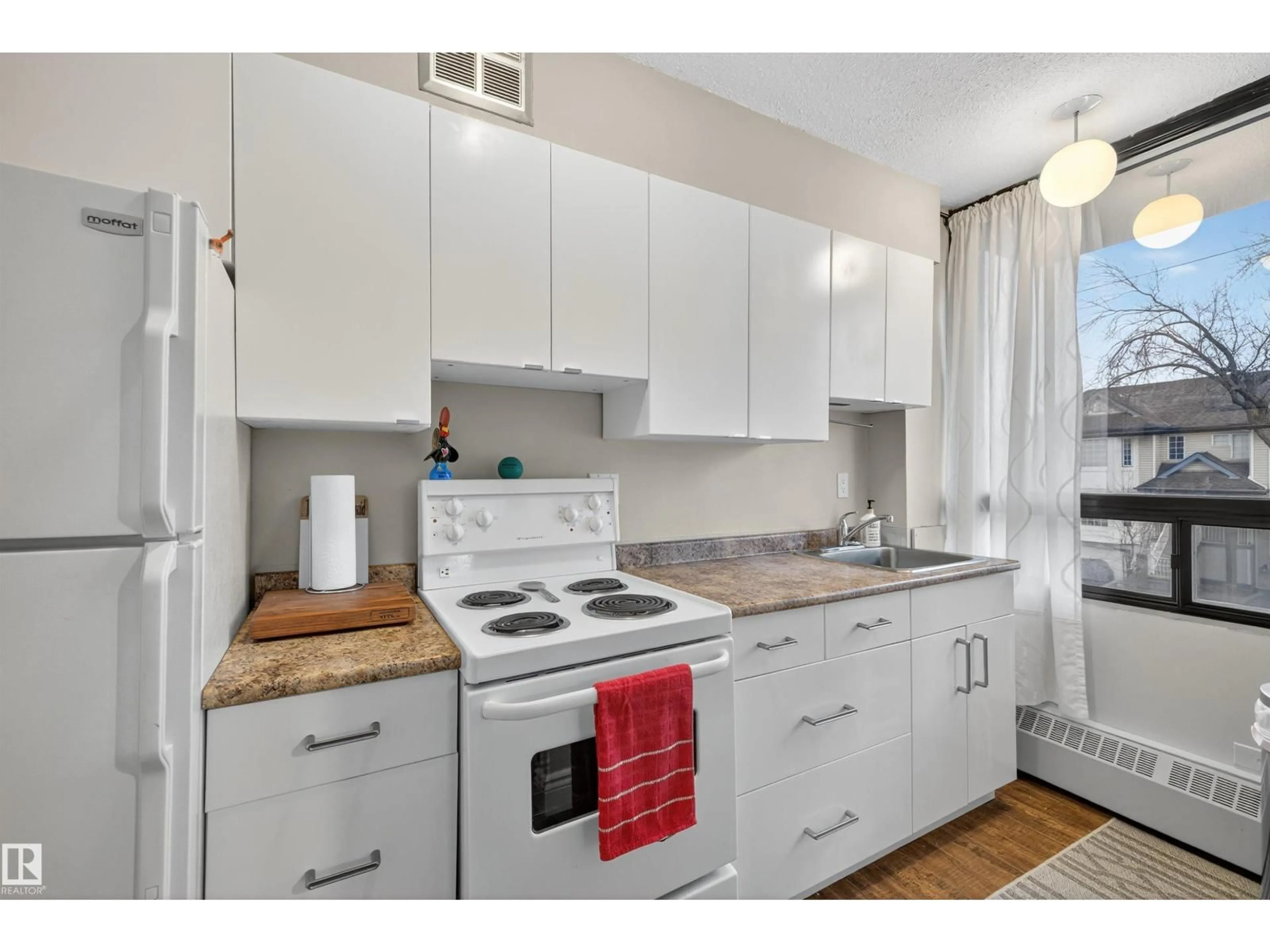 Standard kitchen, unknown for #216 - 10160 114 ST, Edmonton Alberta T5K2L2