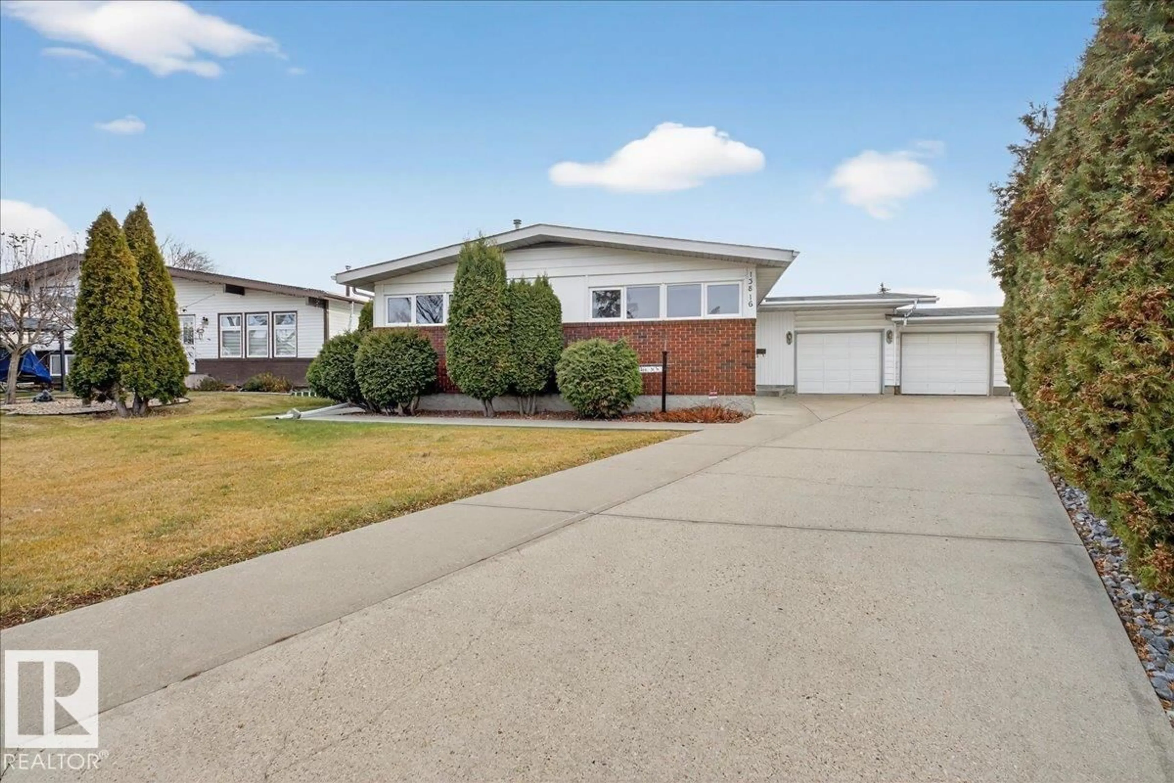 Unknown for 13816 89 ST, Edmonton Alberta T5E3K7