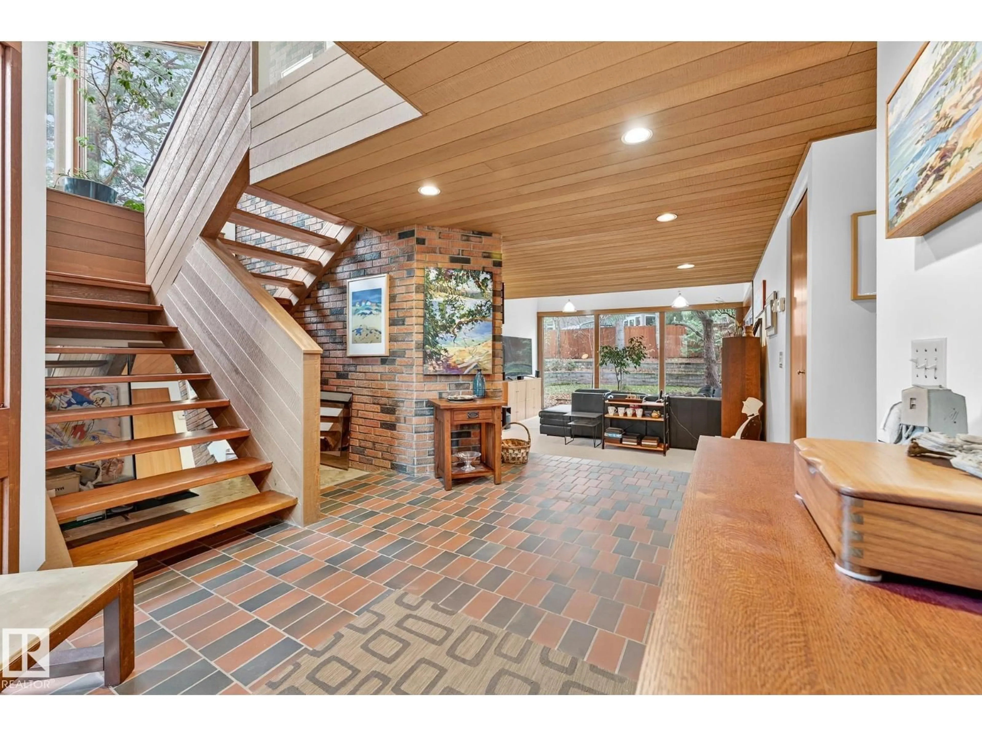 Unknown for 171 BRANDER DR, Edmonton Alberta T6H4V2