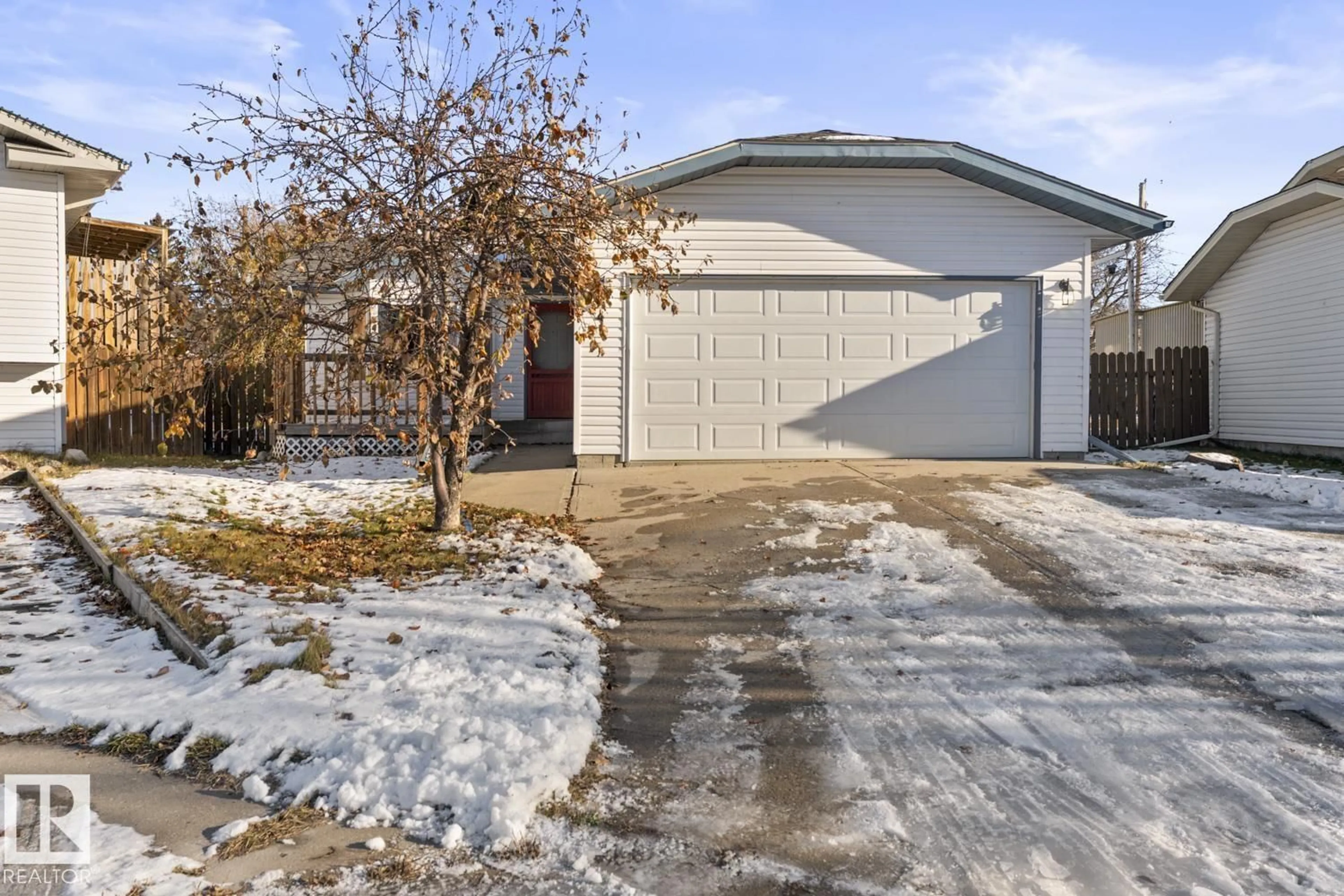 Indoor garage for 4 9TH STREET, Cold Lake Alberta T9M1K1