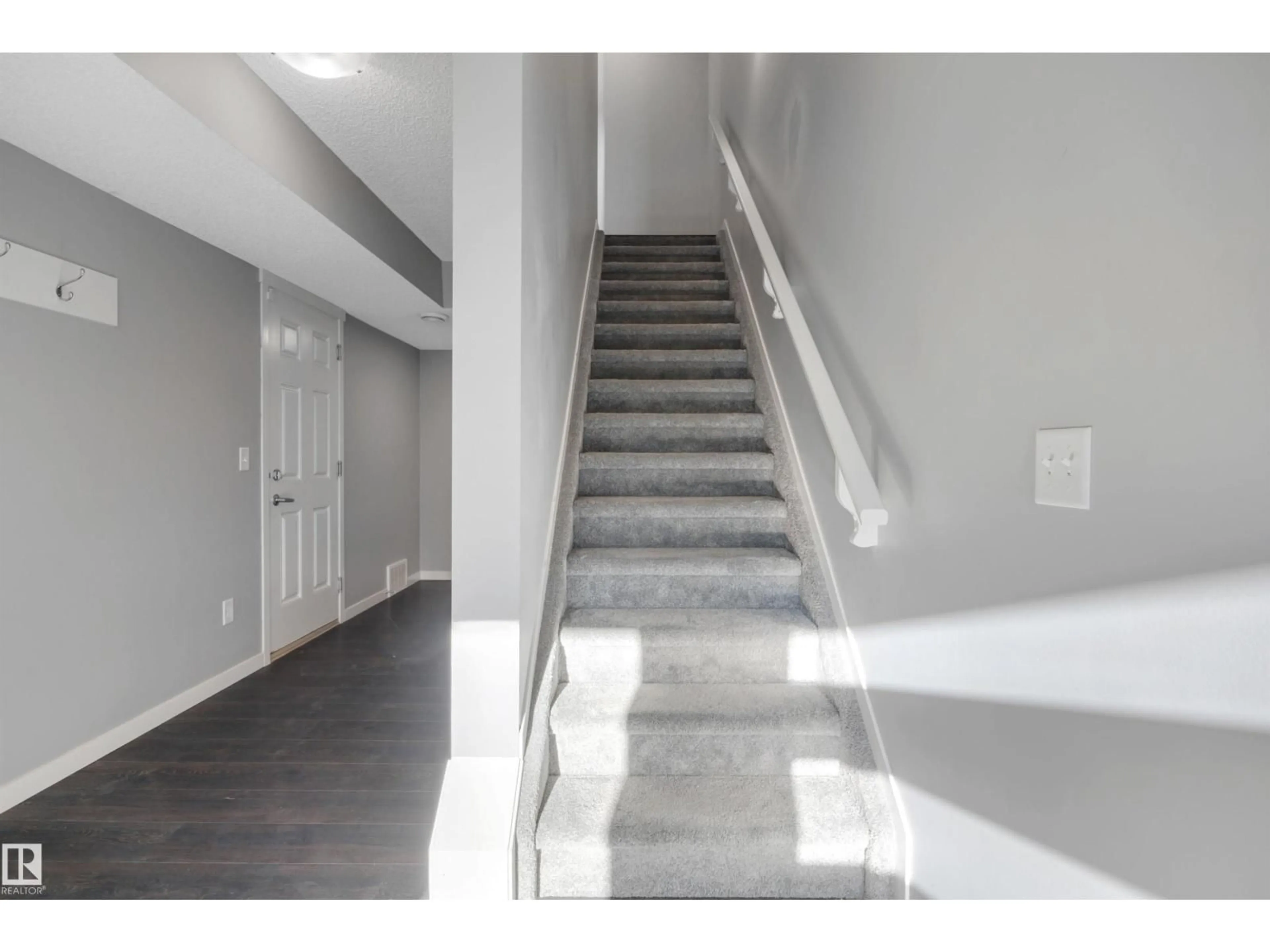 Unknown for 17236 9A AV, Edmonton Alberta T6W3V5