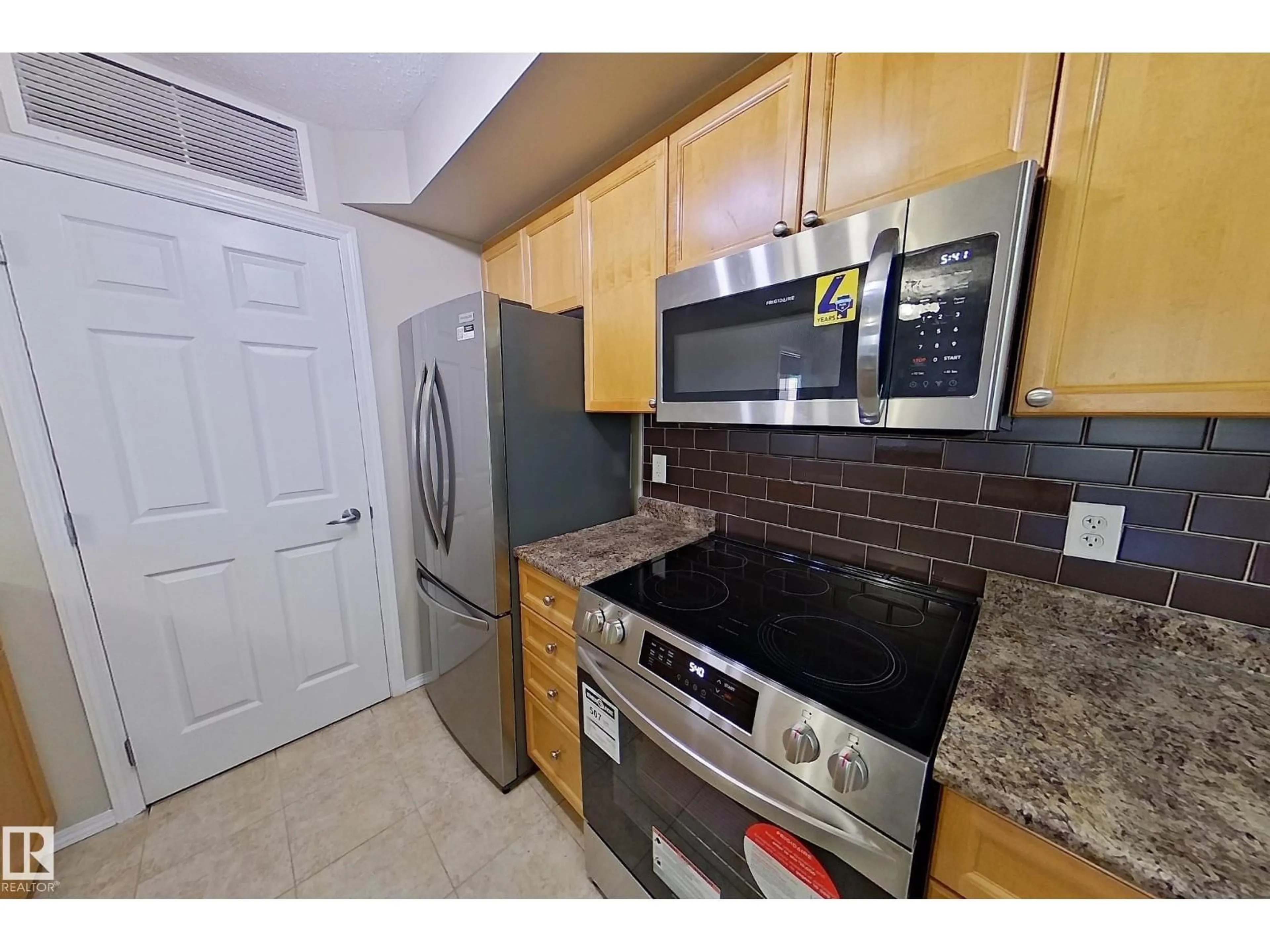 Standard kitchen, unknown for 302 - 6921 199 ST NW, Edmonton Alberta T5T3X7