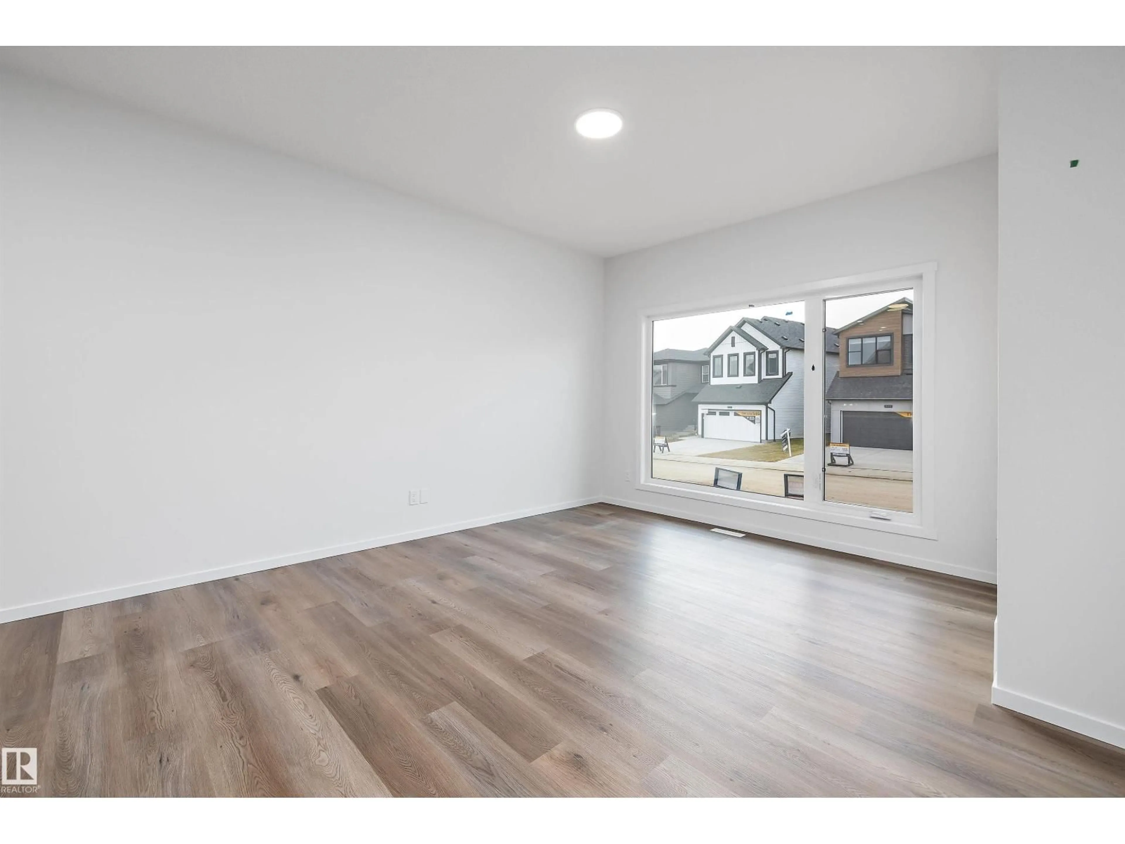 A pic of a room for 9107 ELVES LOOP NW, Edmonton Alberta T6M3G2