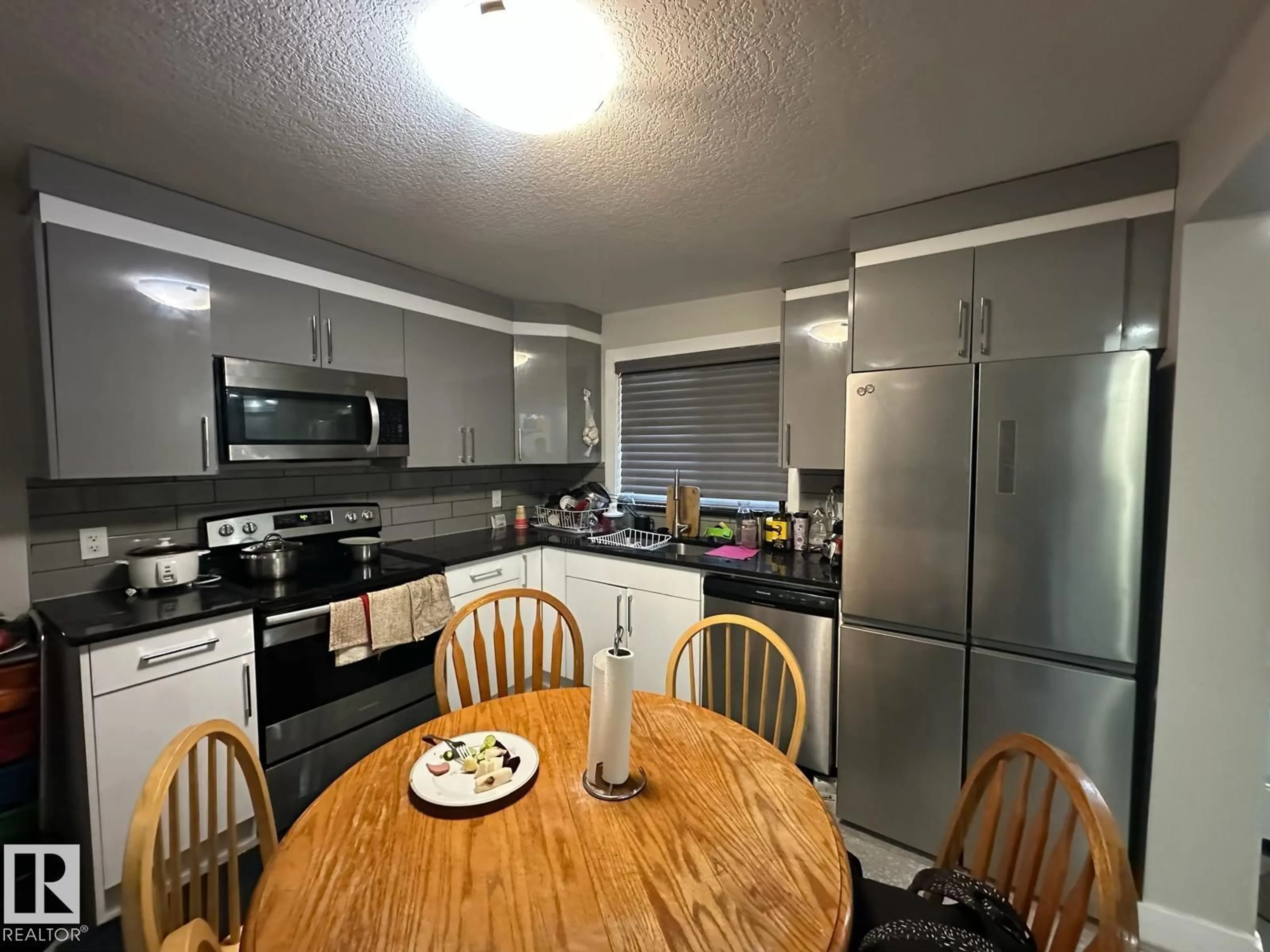 Unknown for 9130 83 AV, Edmonton Alberta T6C1B7