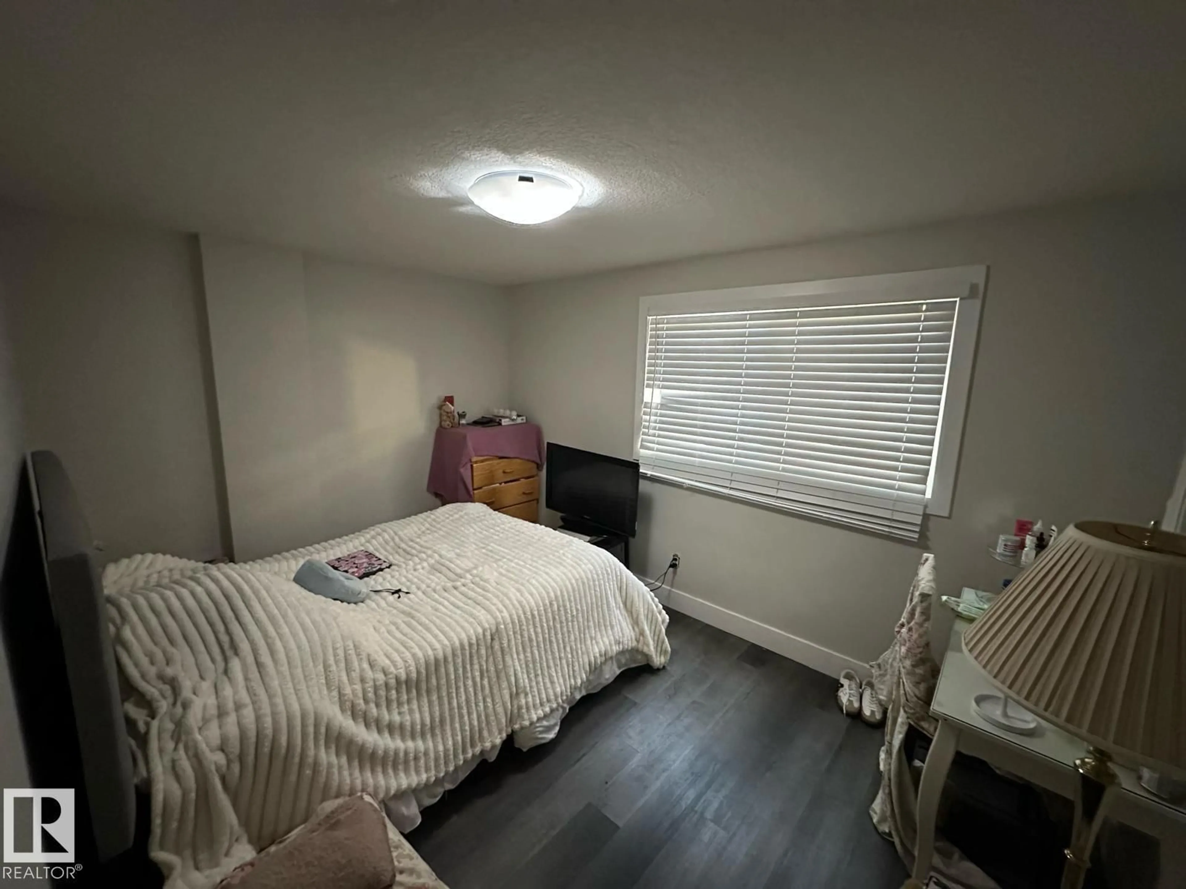 A pic of a room for 9130 83 AV, Edmonton Alberta T6C1B7