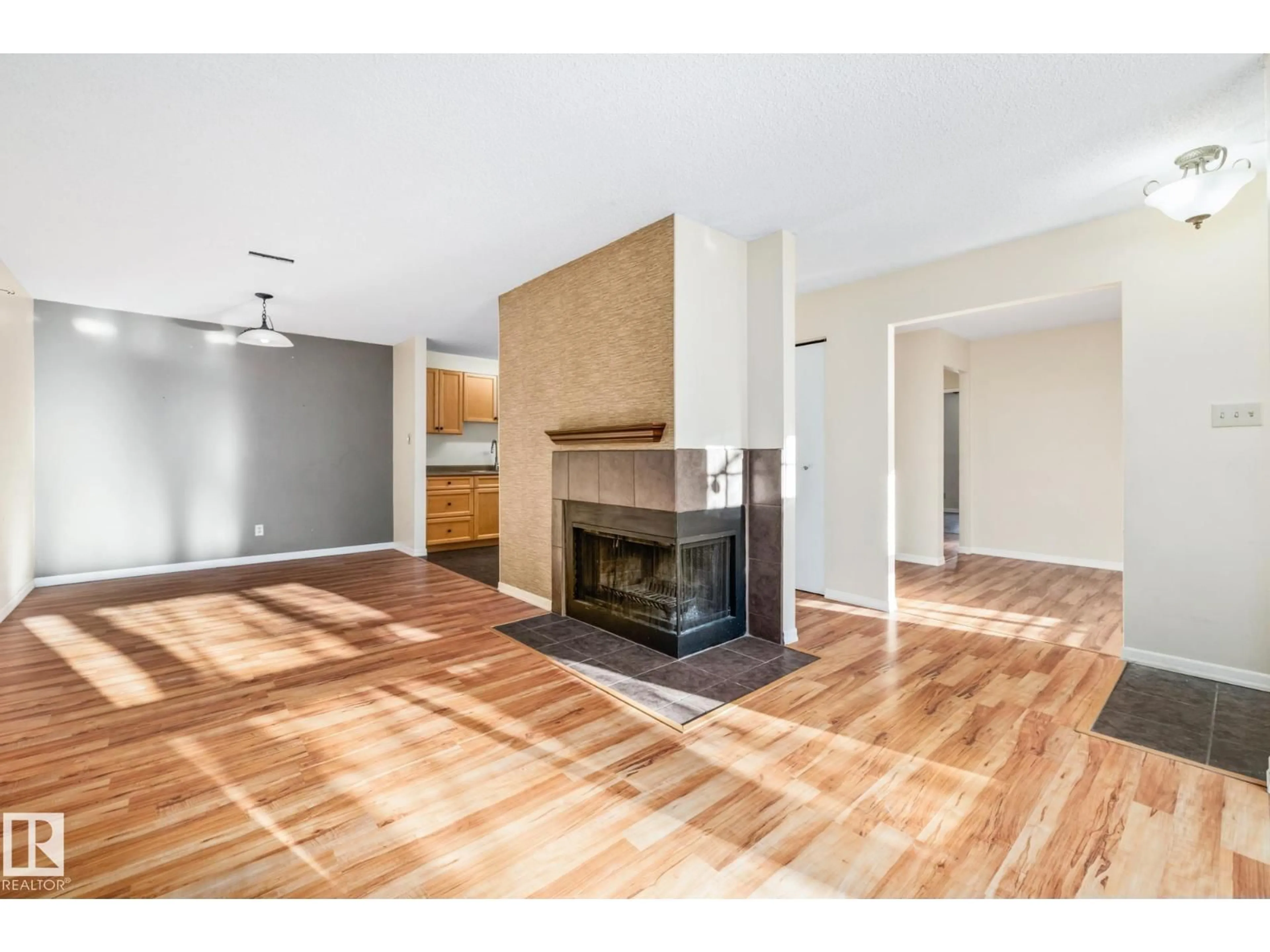 Unknown for #136 - 136 WOODLANDS RD, St. Albert Alberta T8N5H4