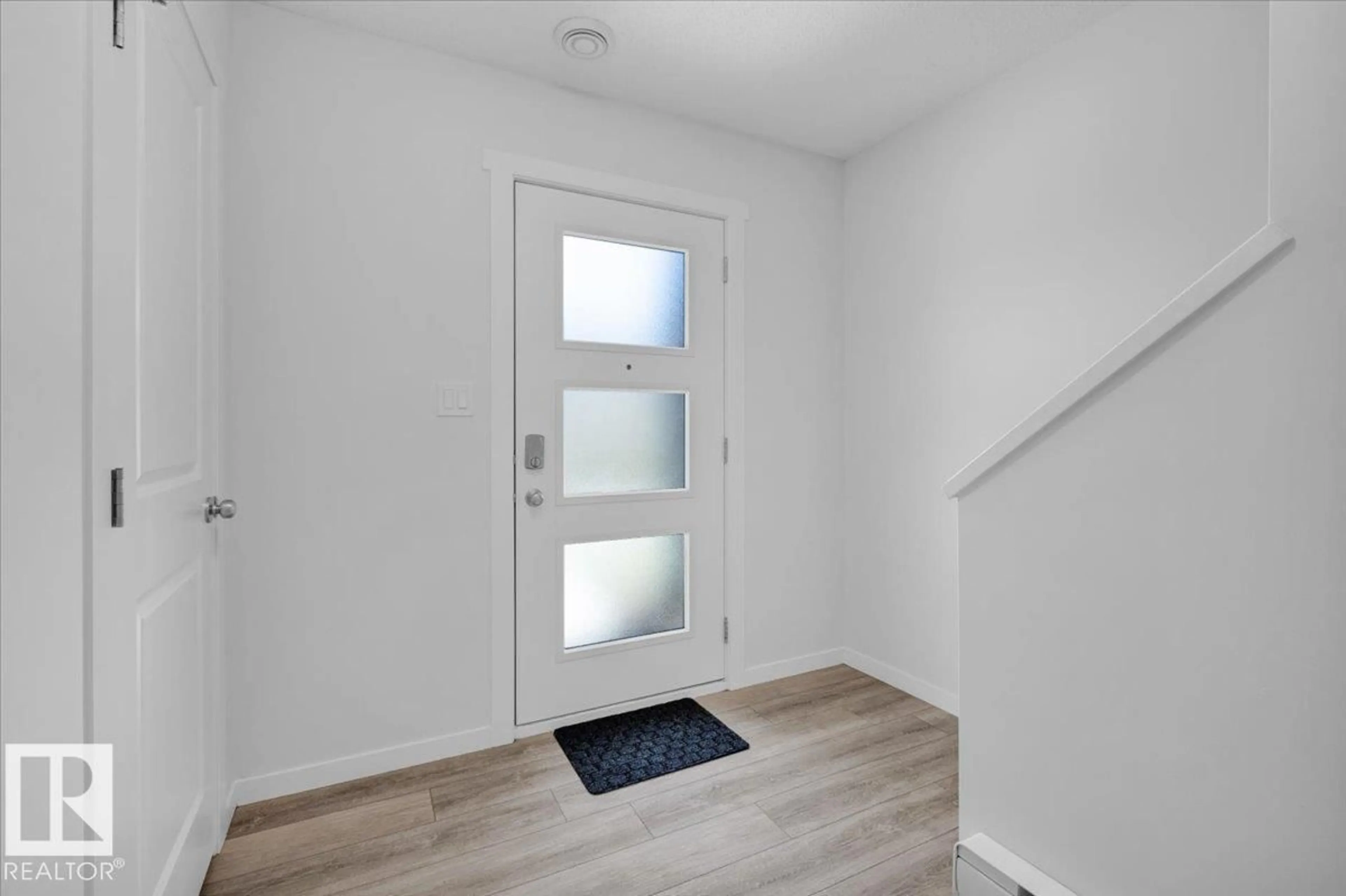 Indoor entryway for #36 - 1203 163 ST, Edmonton Alberta T6W3X1