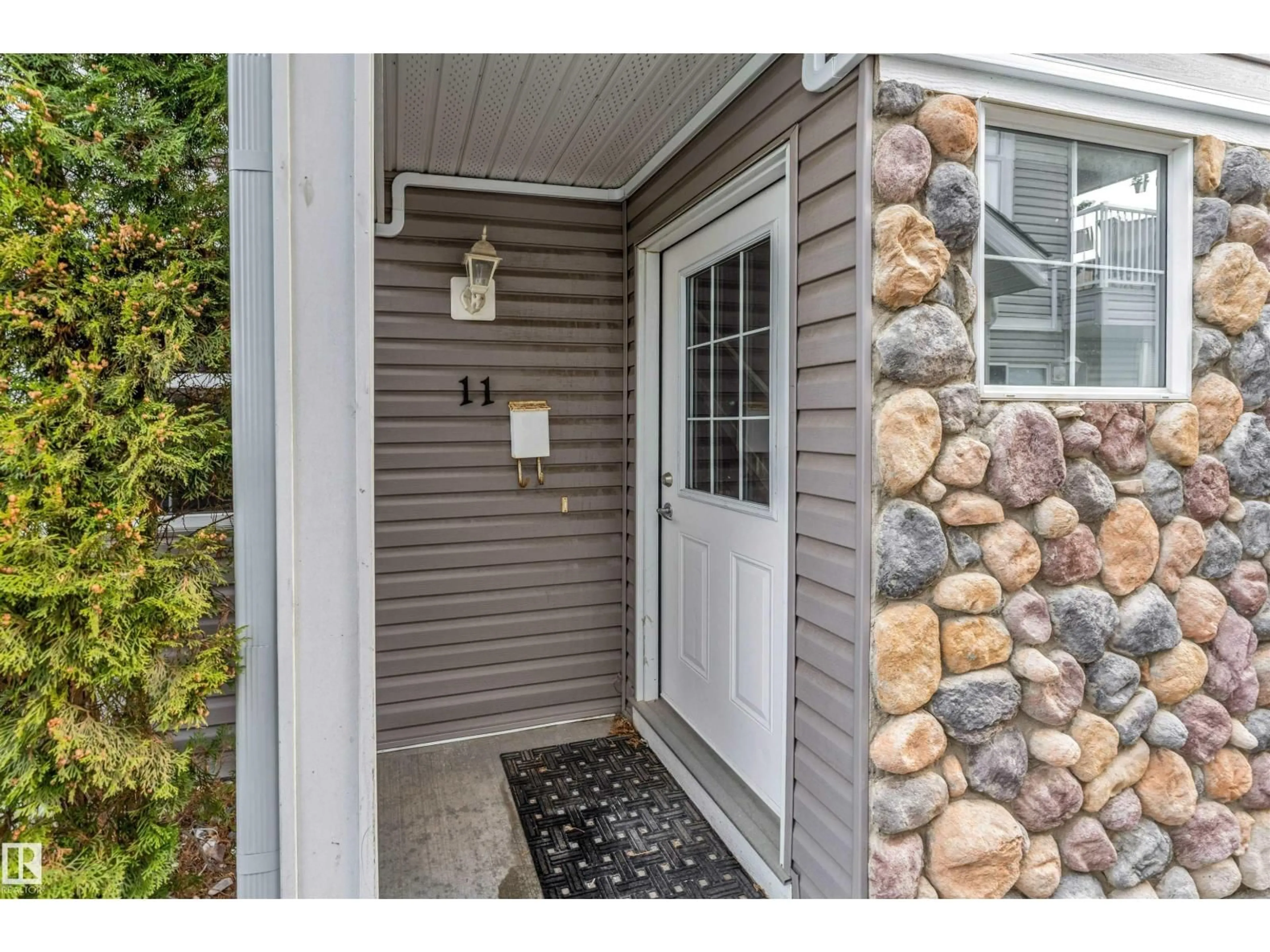 Indoor entryway for #11 - 150 EDWARDS DR, Edmonton Alberta T6X1M4