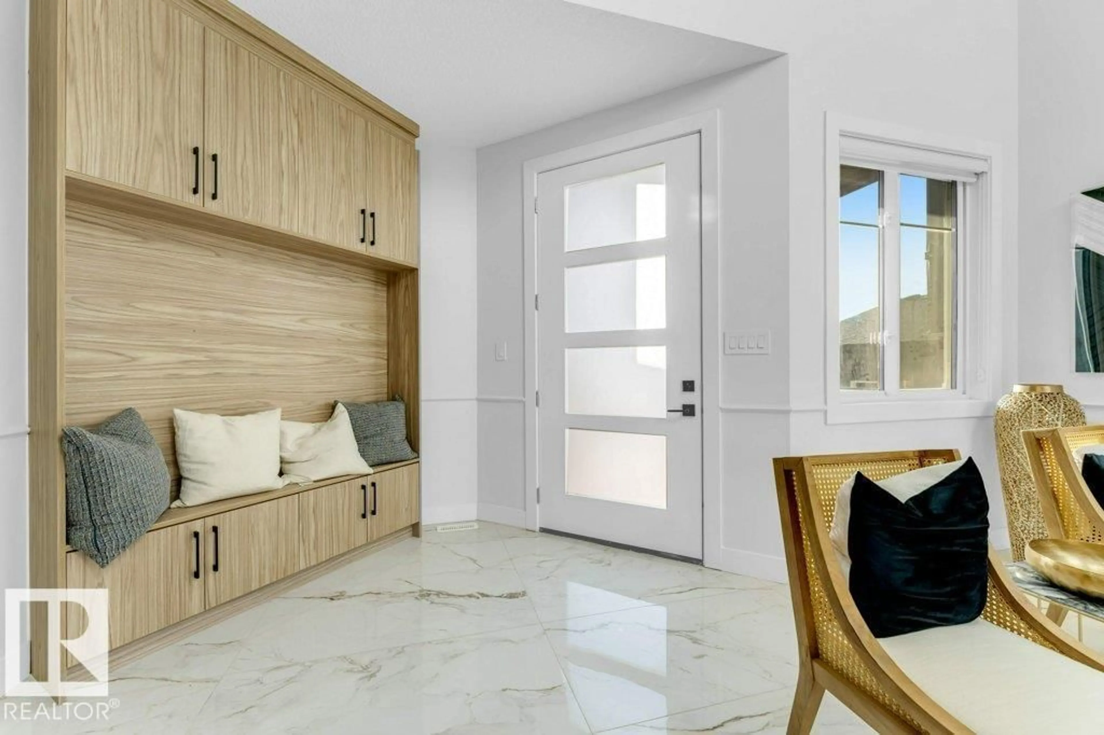 Indoor entryway for 2514 63 AV, Rural Leduc County Alberta T4X3A4