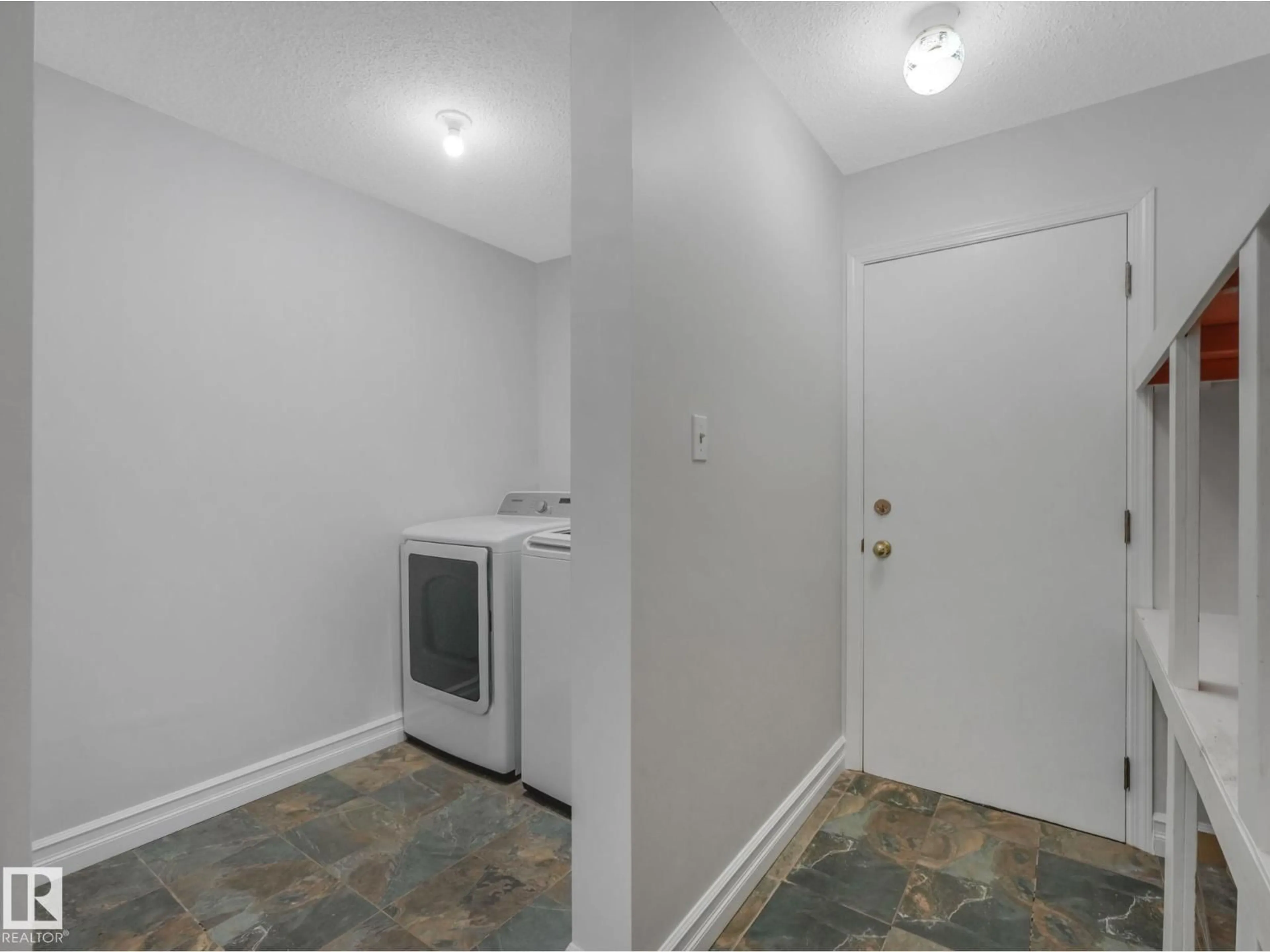 A pic of a room for #3 - 10836 116 ST, Edmonton Alberta T5H3N5