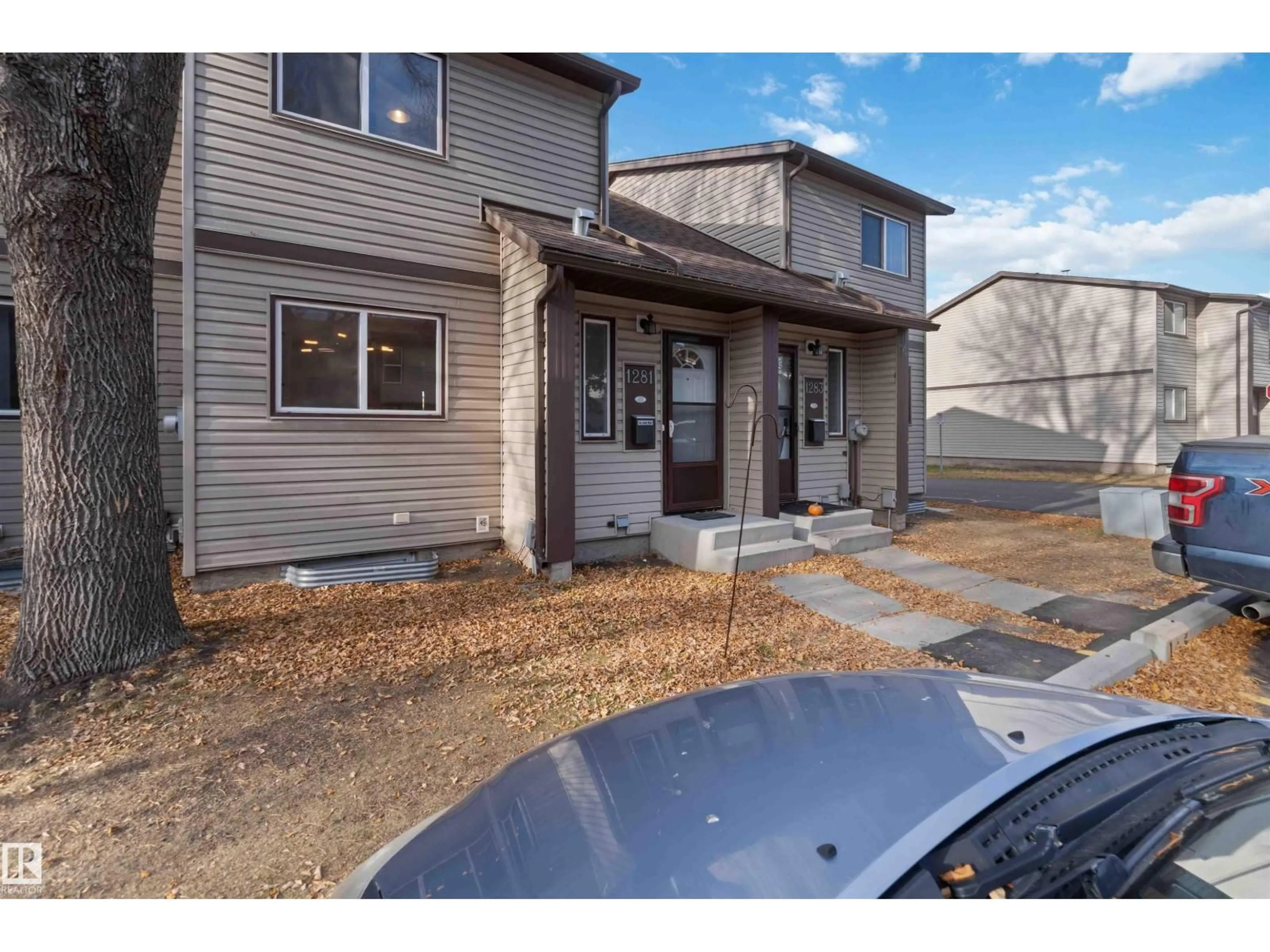 Unknown for 1281 HOOKE RD, Edmonton Alberta T5A4A5