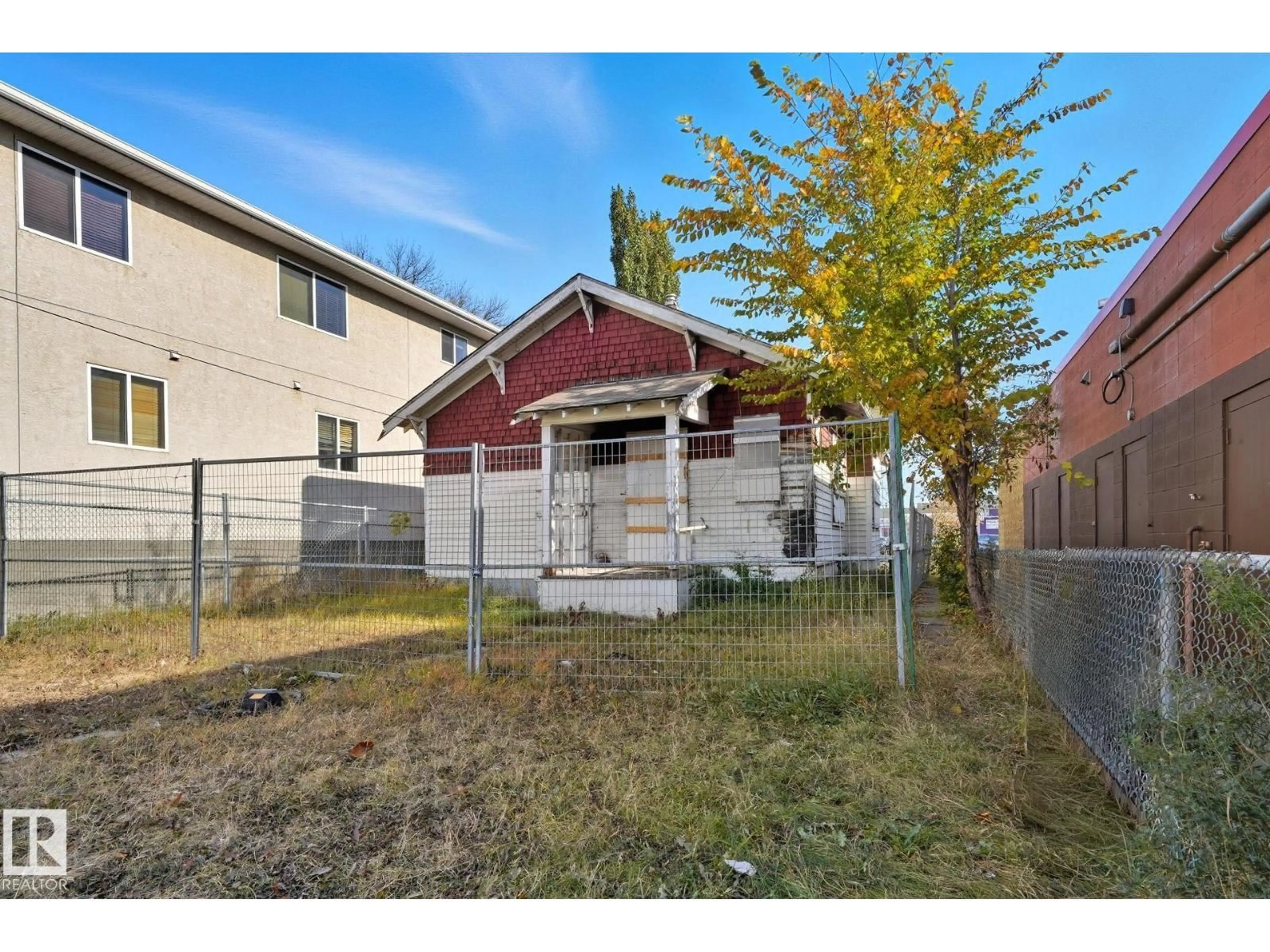 Unknown for 11112 97 ST, Edmonton Alberta T5G1W8