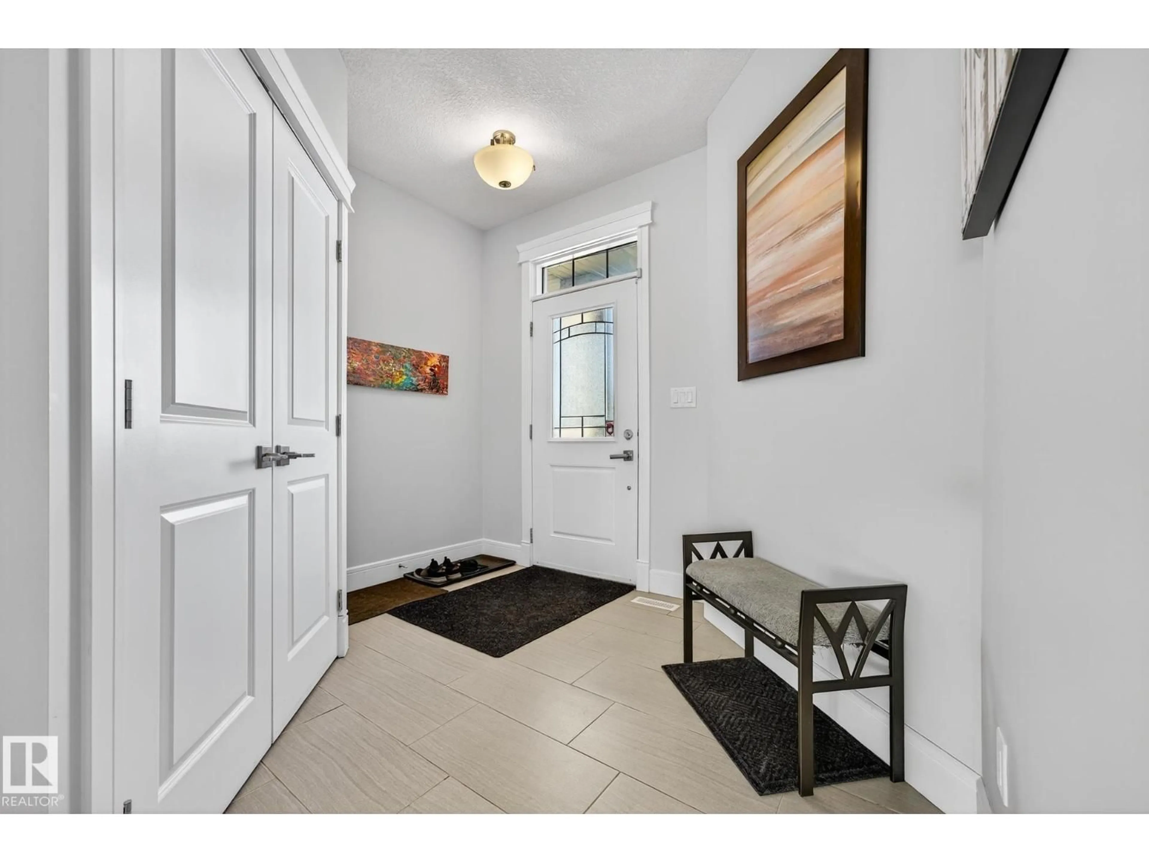 Indoor entryway for 1 WEMBLEY, Fort Saskatchewan Alberta T8L0L8