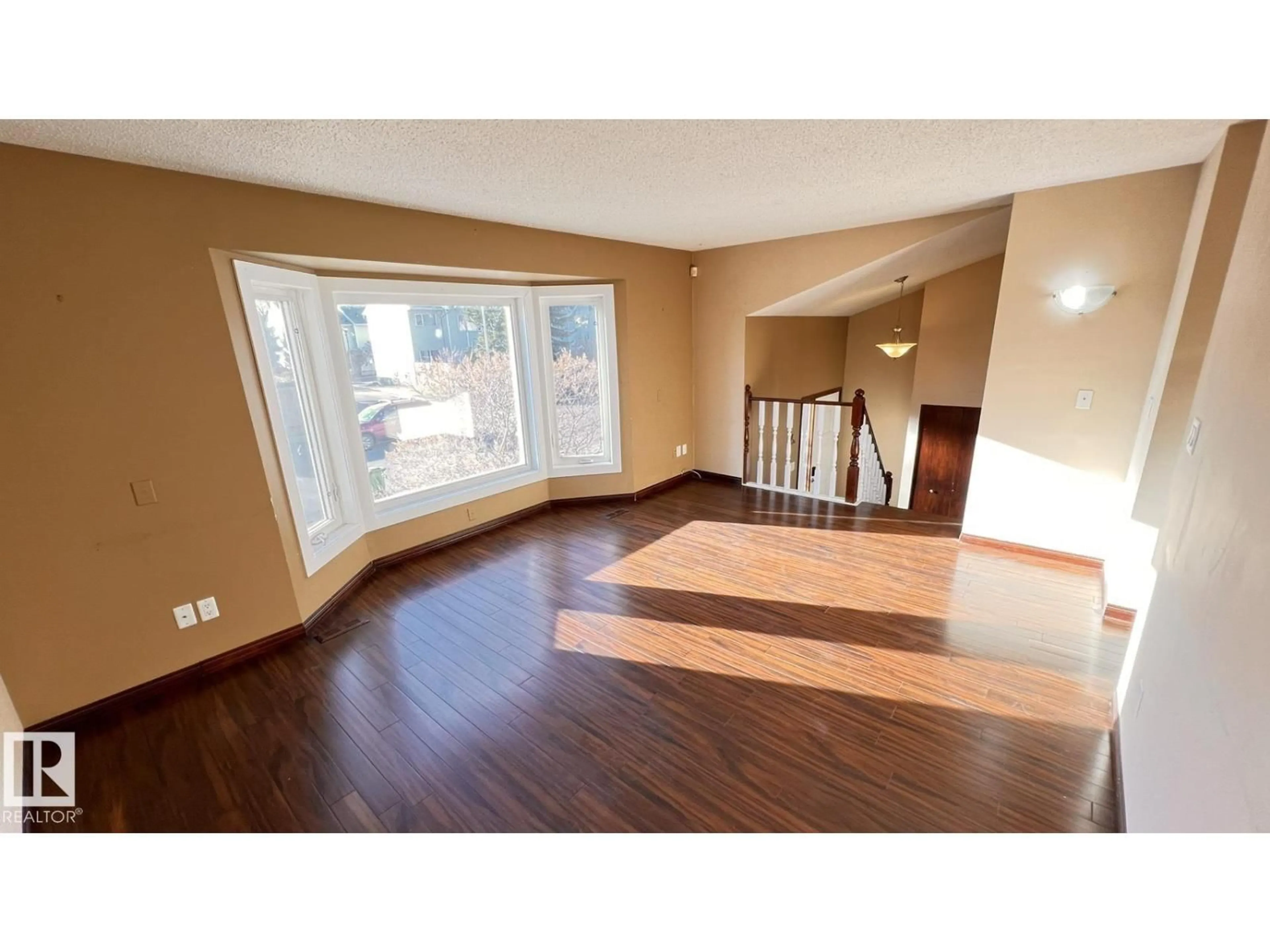 A pic of a room for 17324 92 AV, Edmonton Alberta T5T3C2