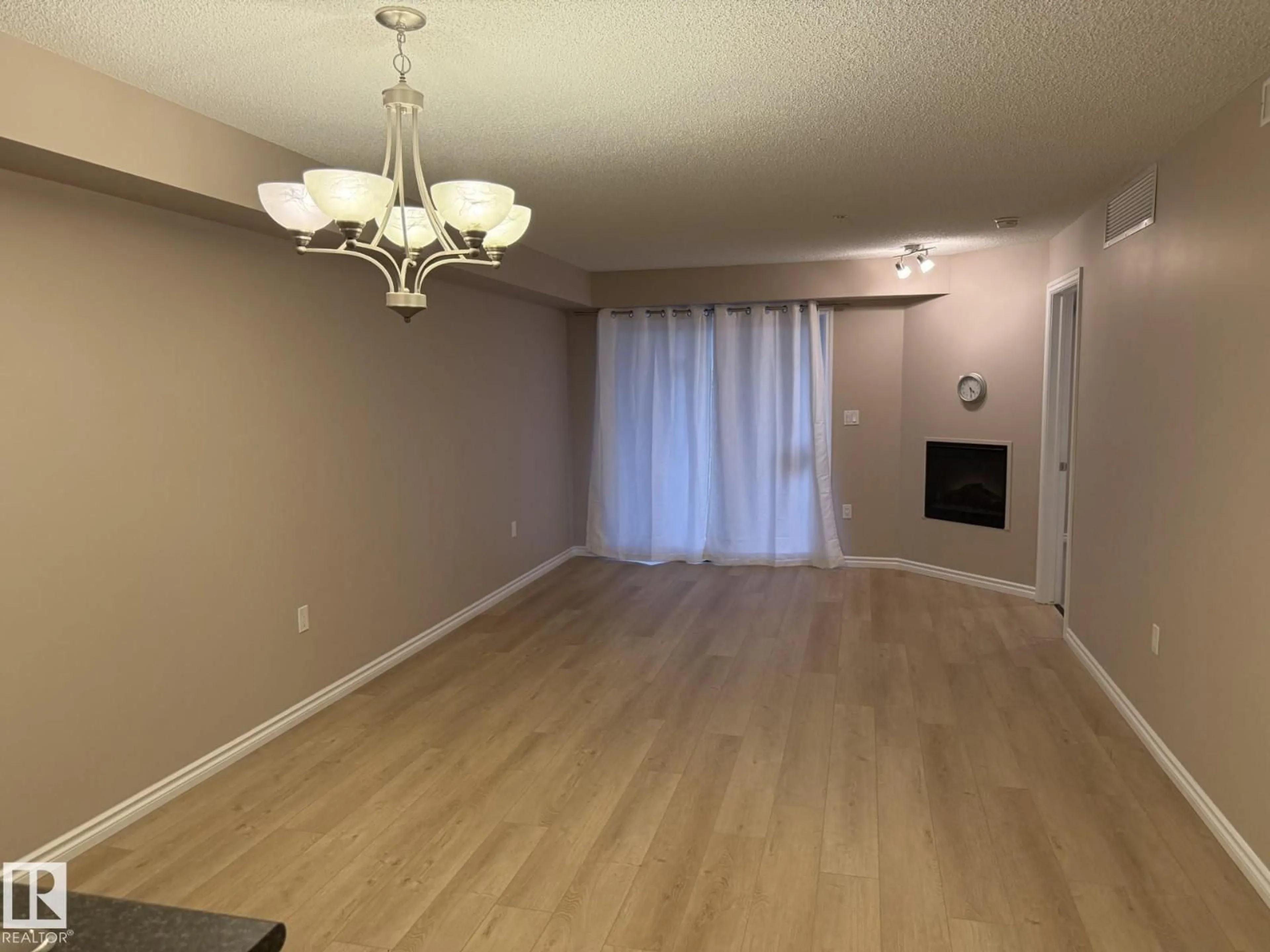 A pic of a room for #303 - 10118 106 AV, Edmonton Alberta T5H0B8