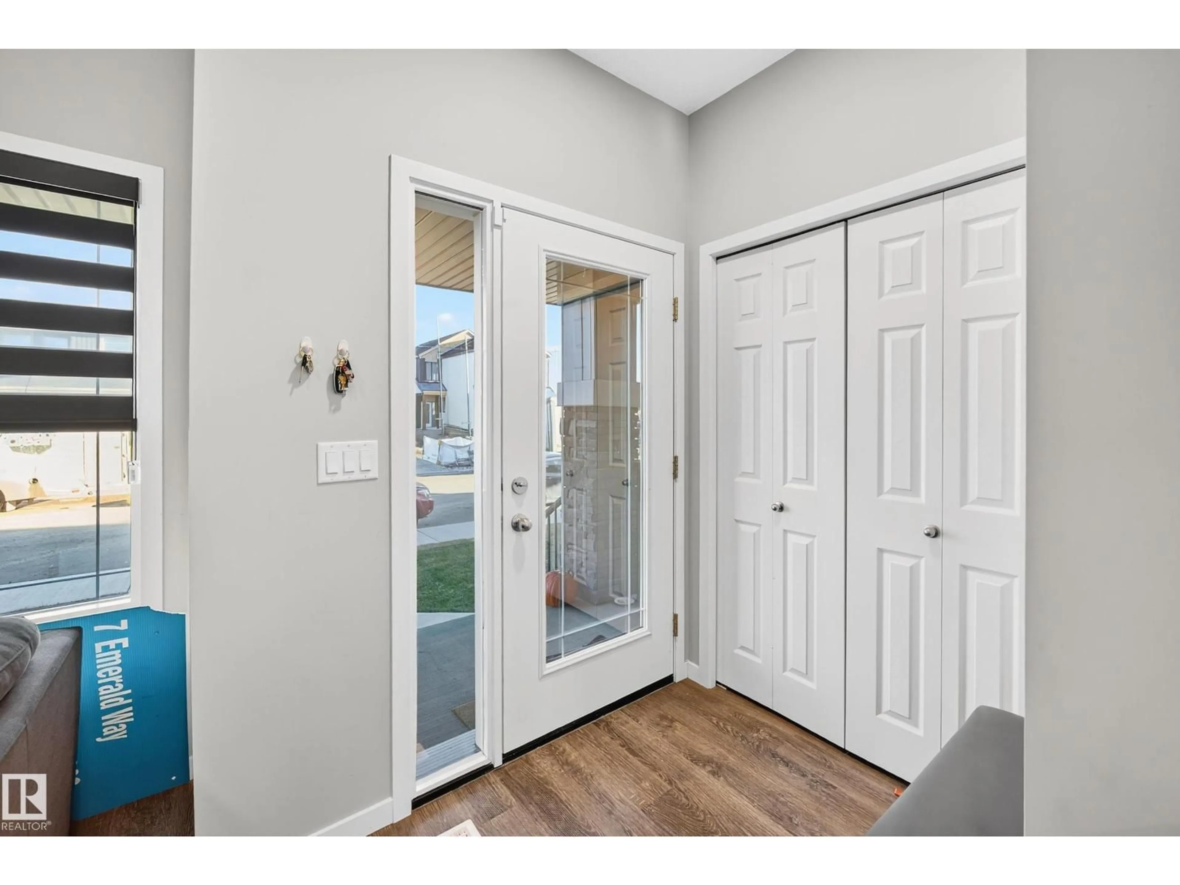 Indoor entryway for E - 7 EMERALD WY, Spruce Grove Alberta T7X2Y4