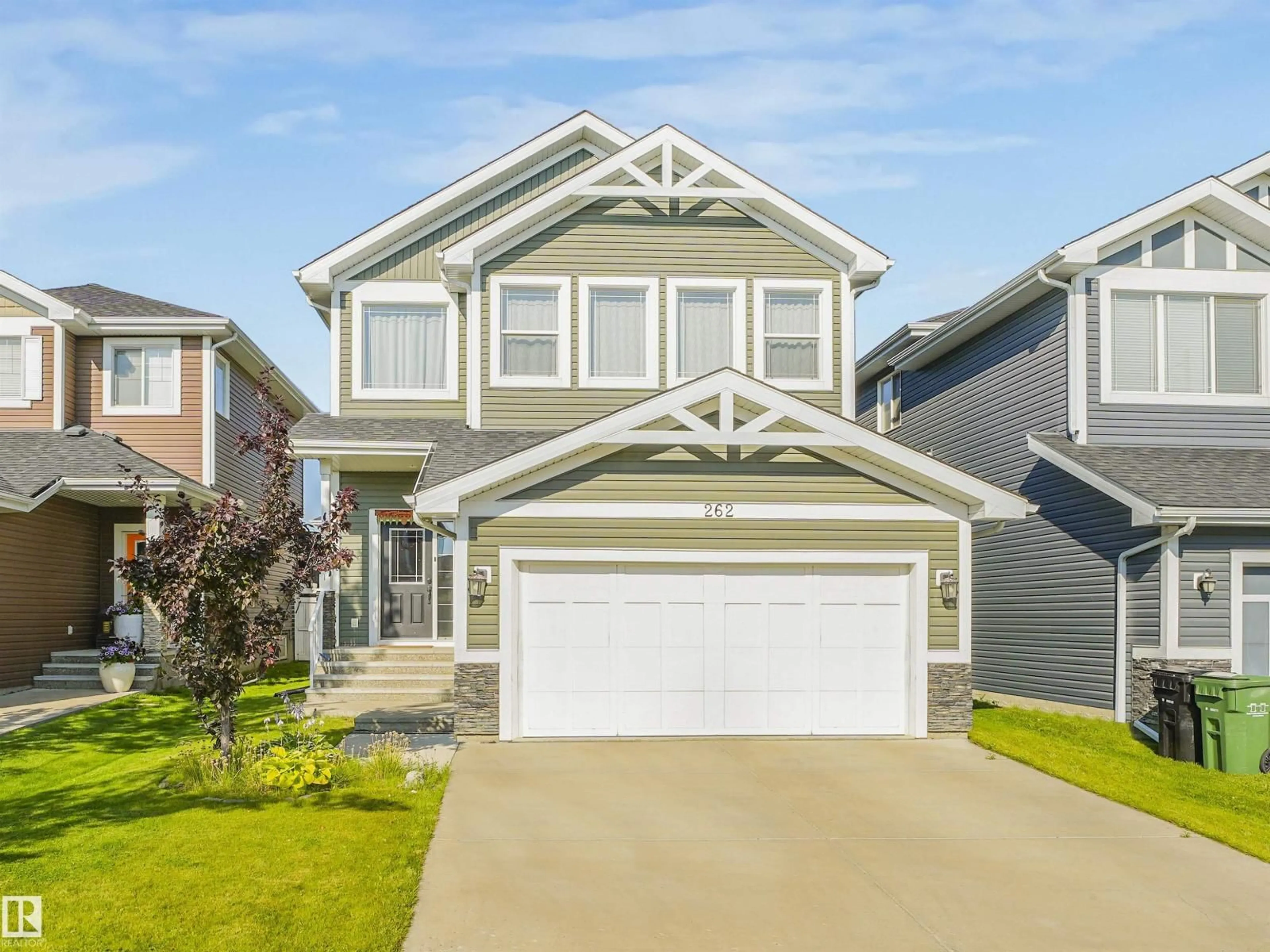 Home with vinyl exterior material, street for 262 SHEPPARD CI, Leduc Alberta T9E0T5