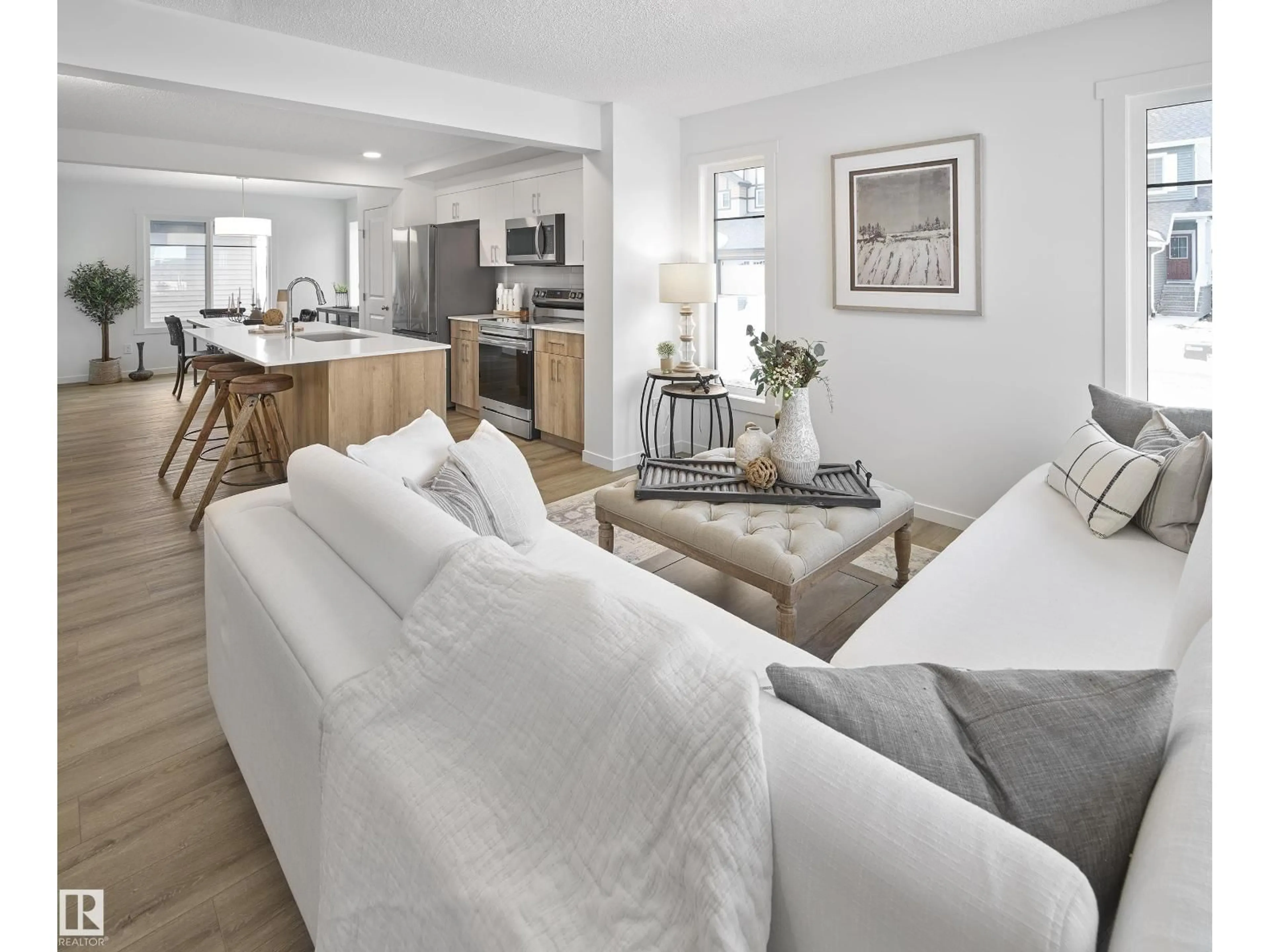 Living room with furniture, unknown for 1275 KESWICK DR, Edmonton Alberta T6W4K3