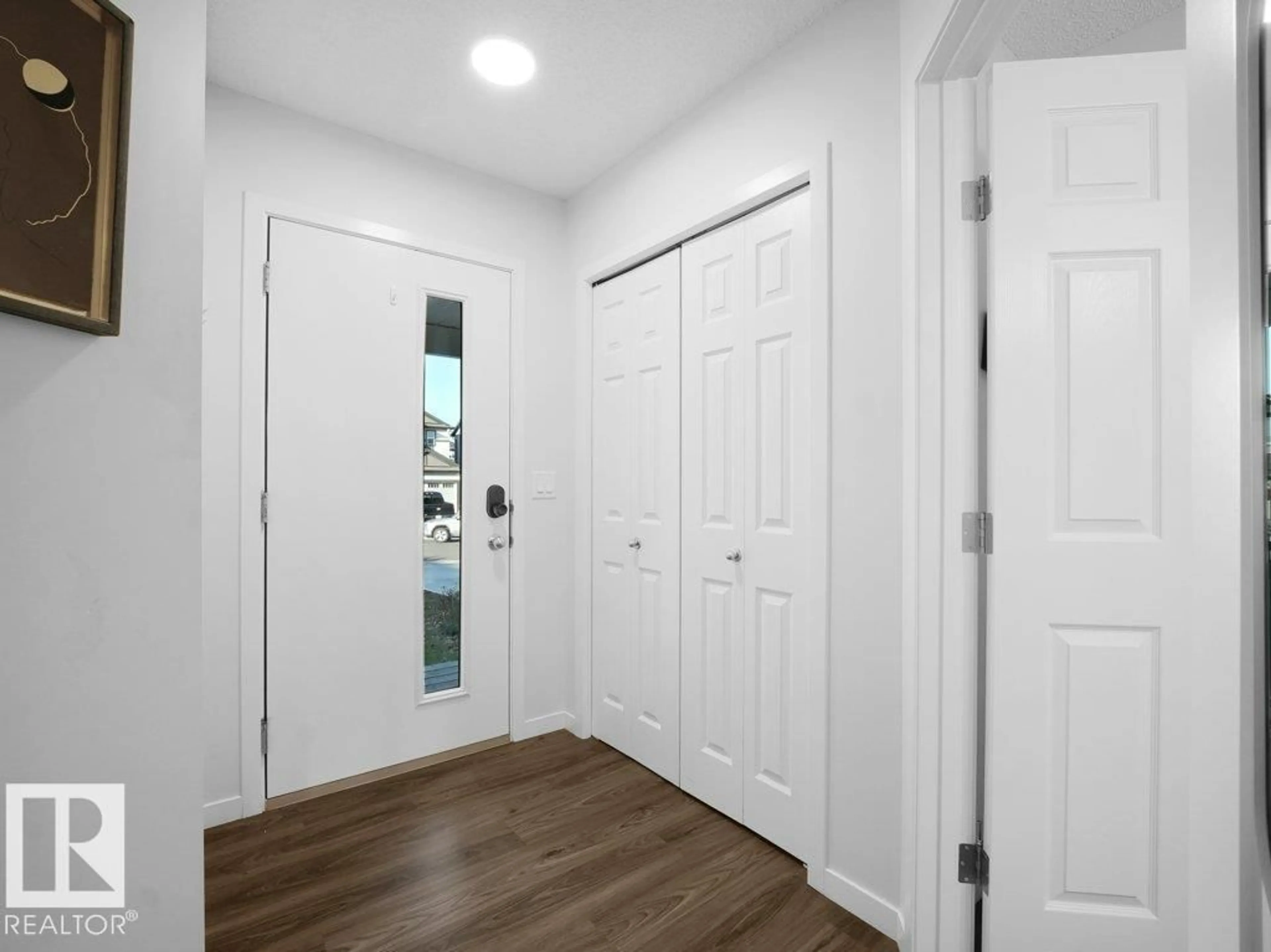 Indoor entryway for 3135 CHECKNITA WY, Edmonton Alberta T6W4W5