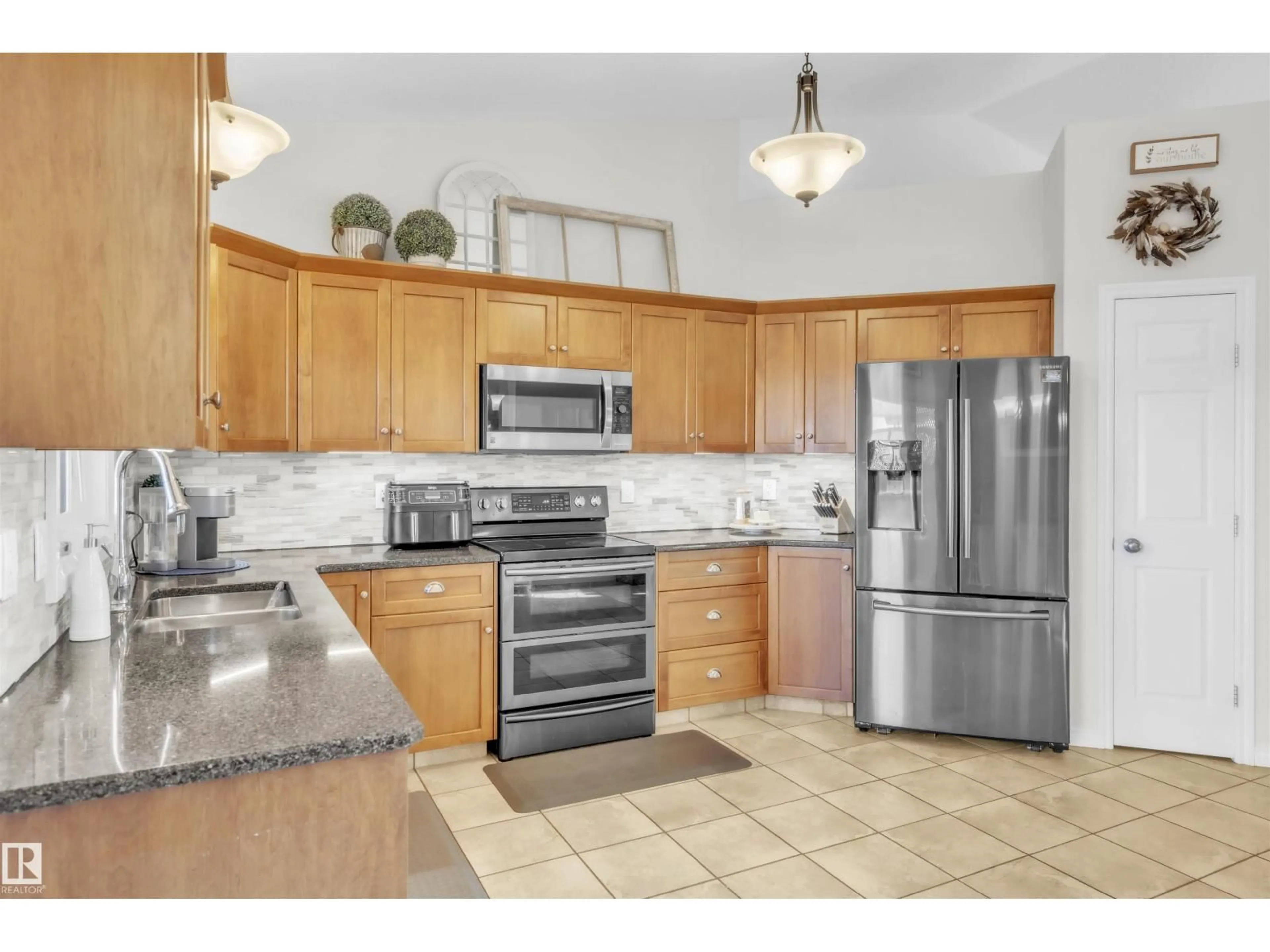 Unknown for 4916 59 AV, Cold Lake Alberta T9M0C2