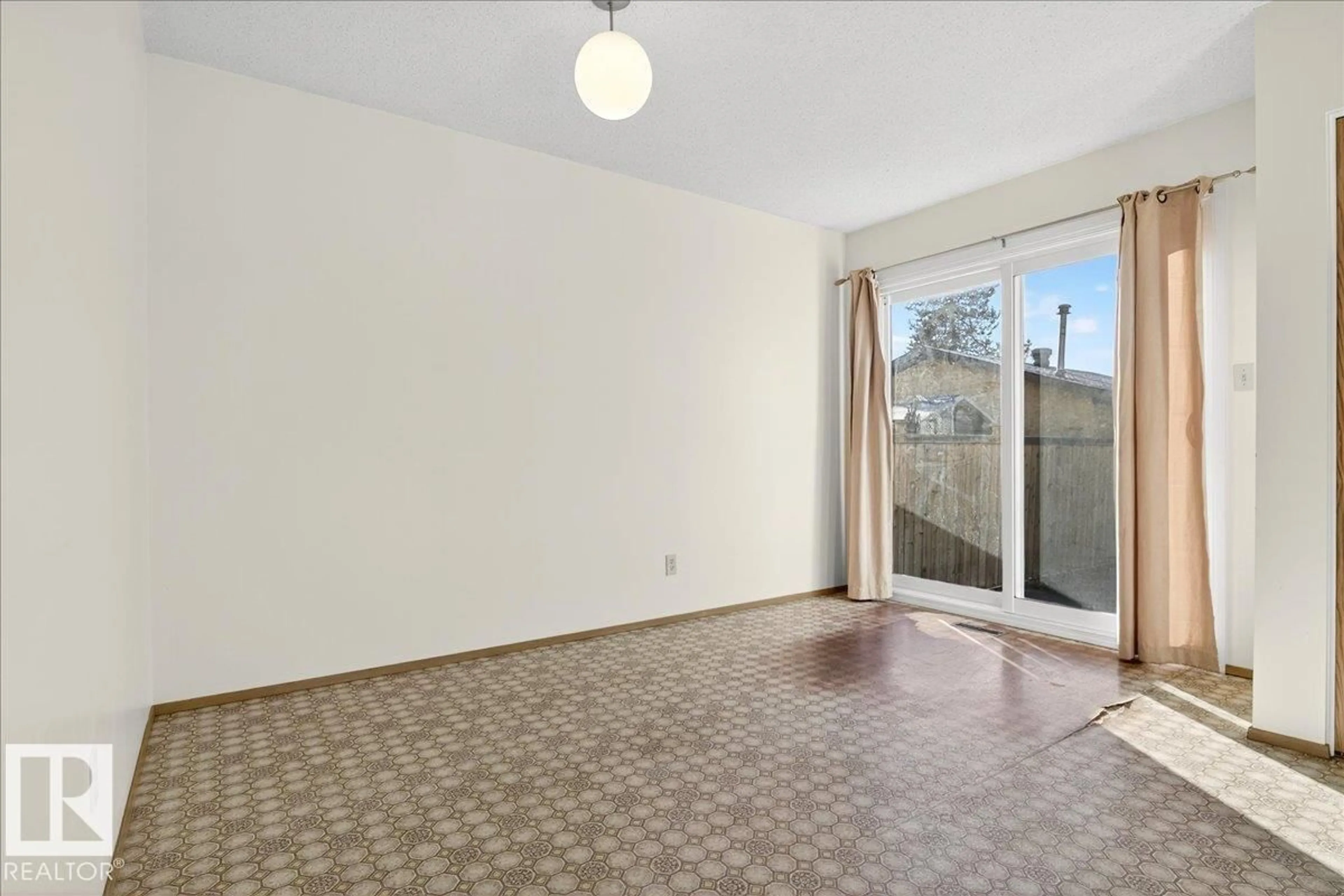 A pic of a room for NW - 5712 188 ST, Edmonton Alberta T6M2A5