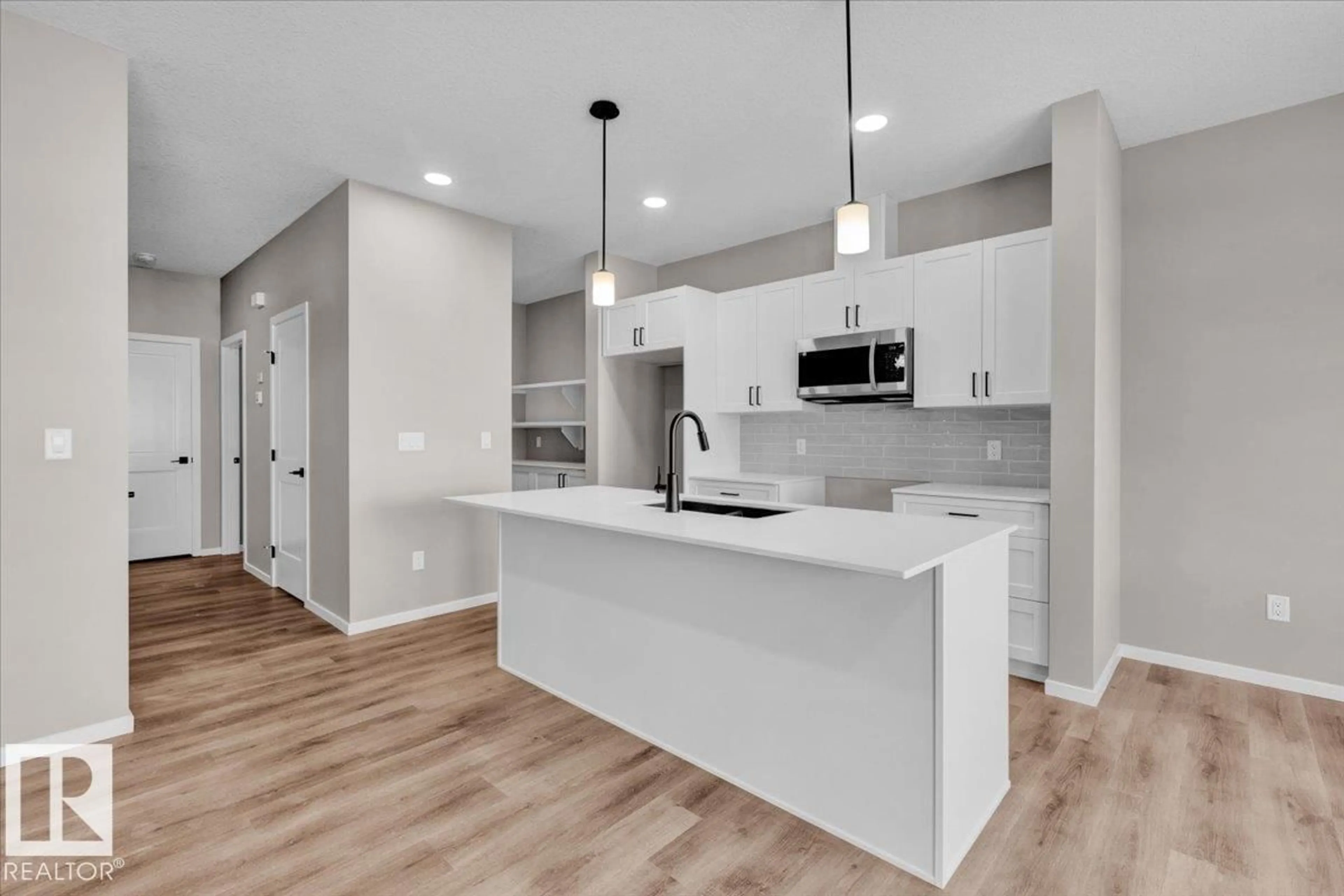 Open concept kitchen, unknown for 1152 SOUTH CREEK WD, Stony Plain Alberta T7Z0M1