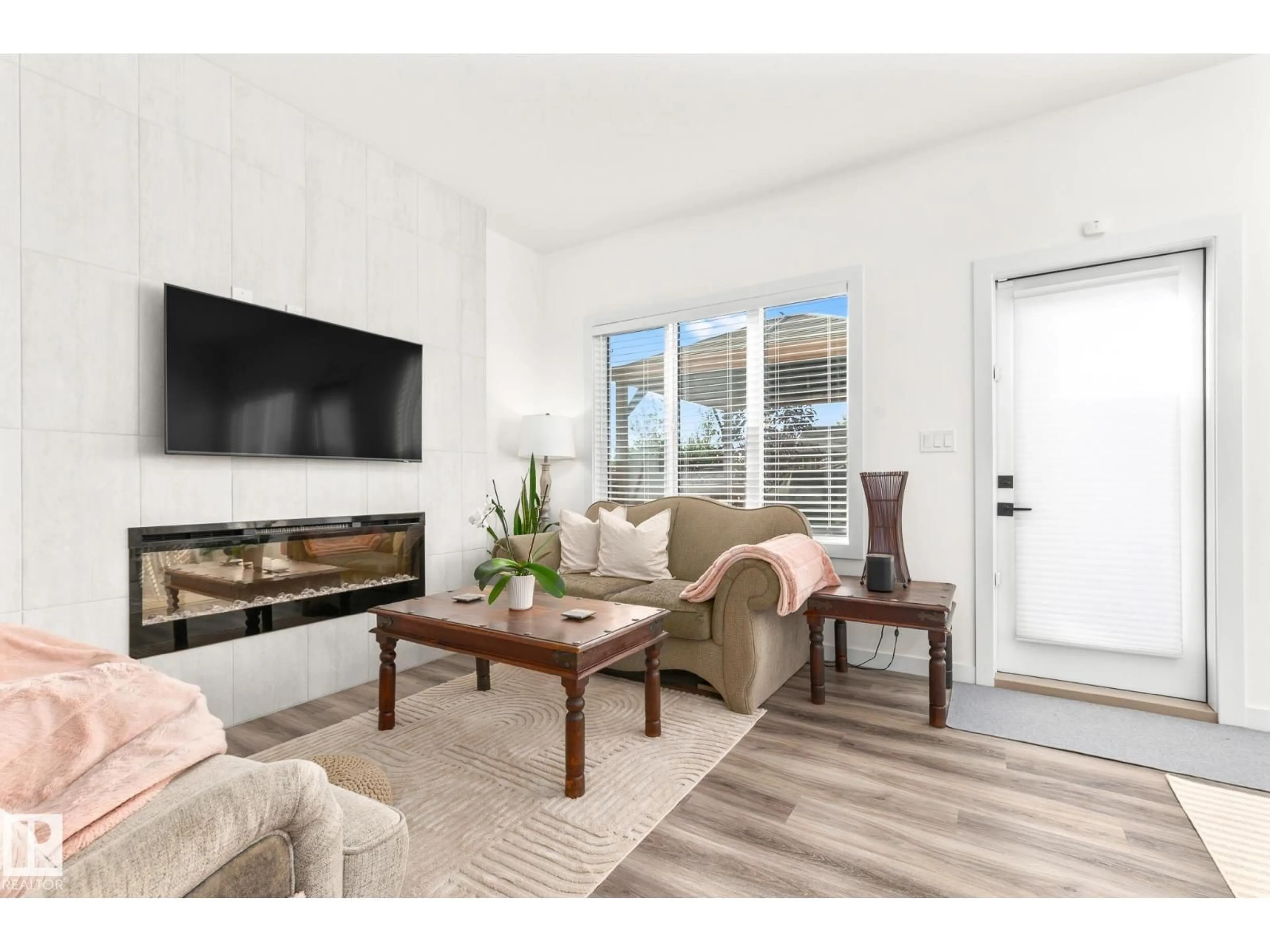 Living room with furniture, unknown for 22607 80 AV, Edmonton Alberta T5T7H8