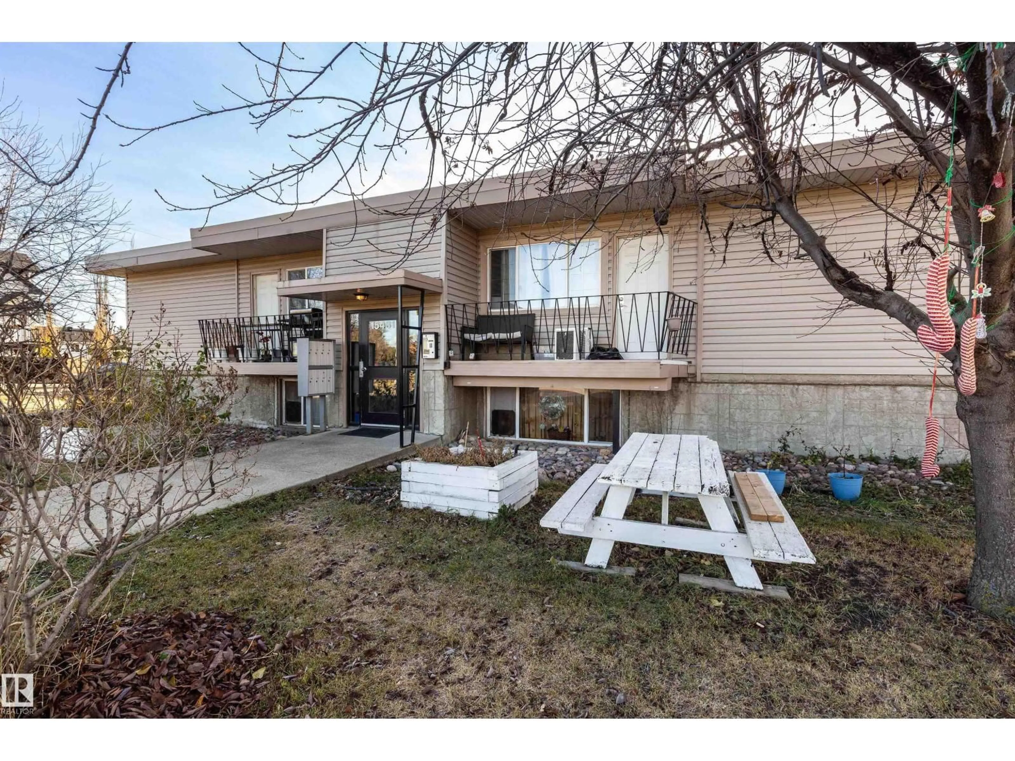 Patio, unknown for #6 - 15431 93 AV, Edmonton Alberta T5R5H4