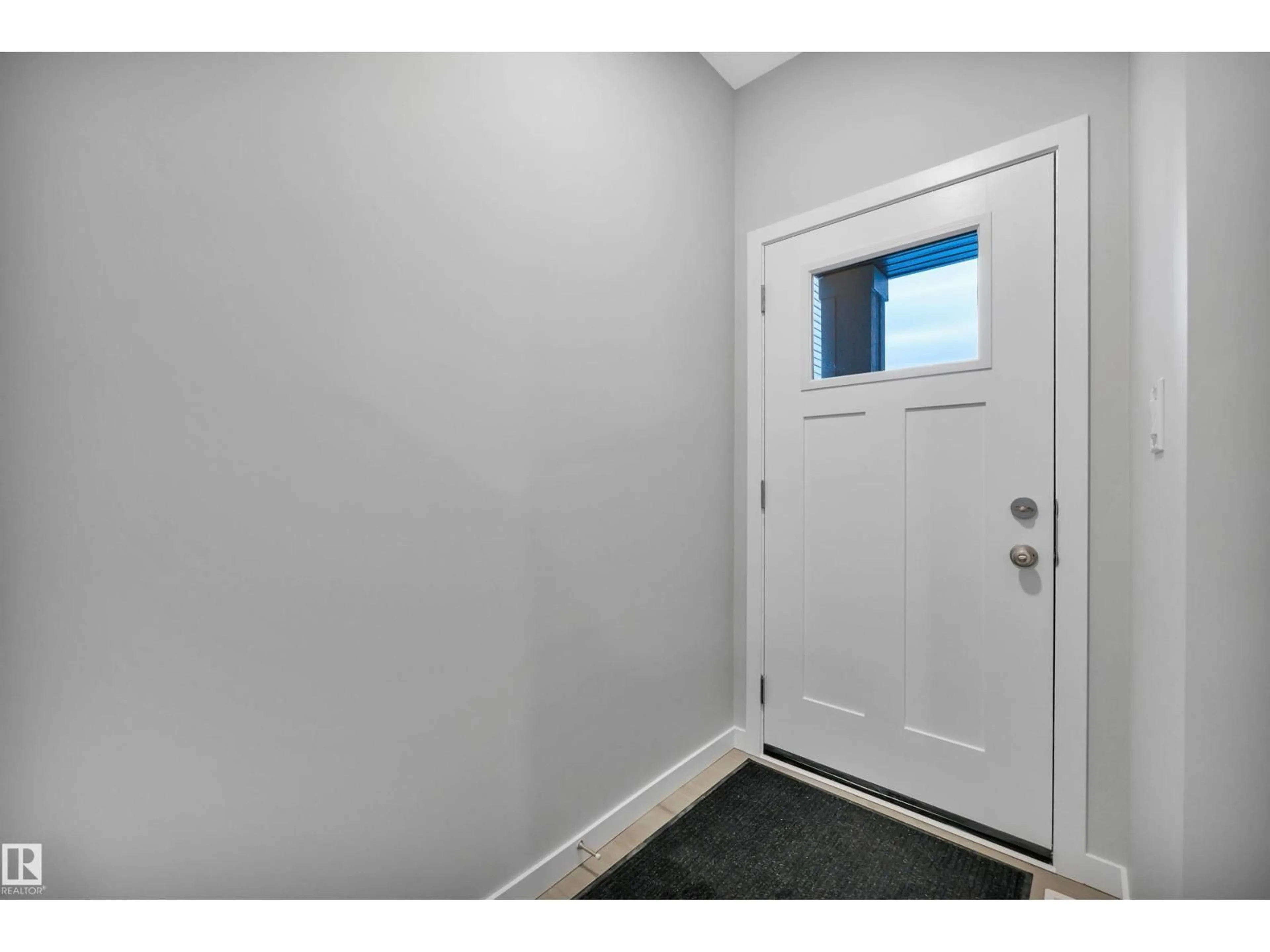 Indoor entryway for SW - 2256 4 AV, Edmonton Alberta T6X3L4