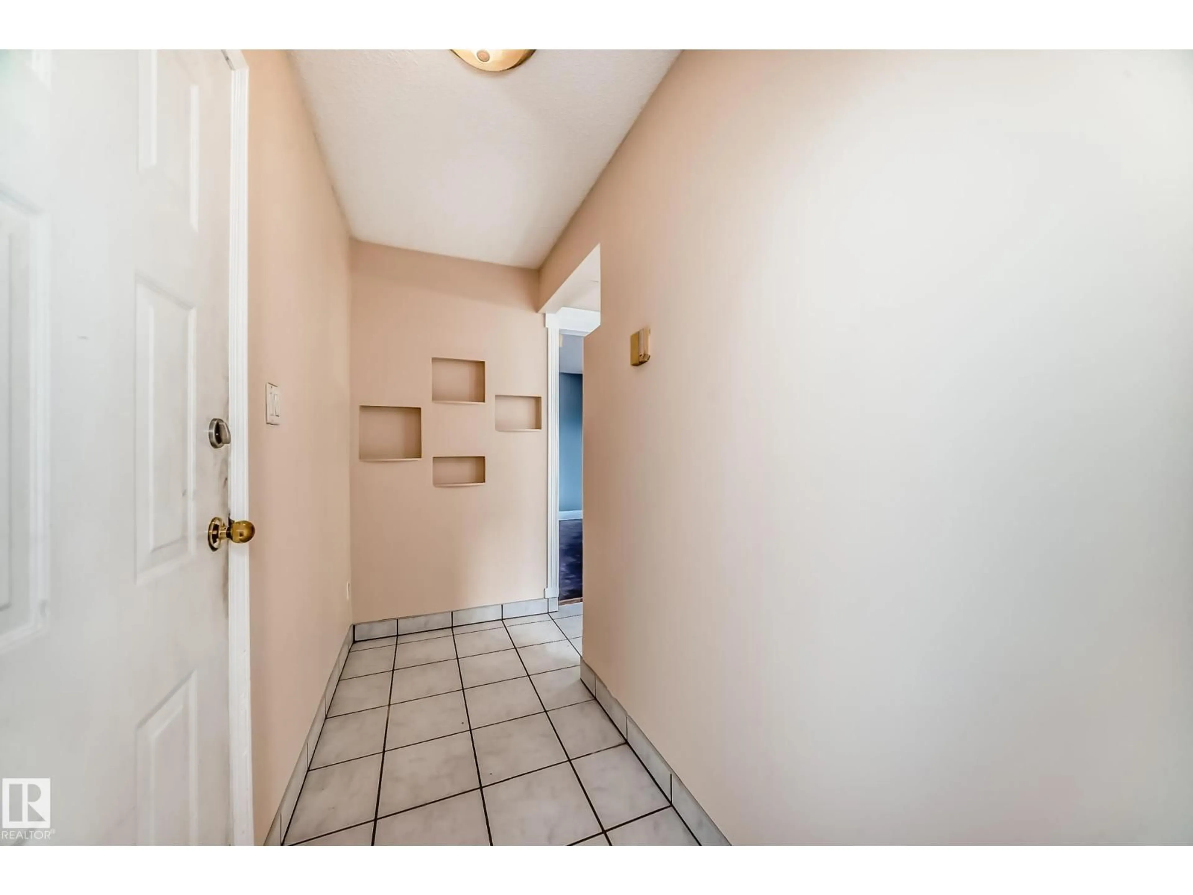 Indoor entryway for NW - 12409 87 ST, Edmonton Alberta T5B3P4