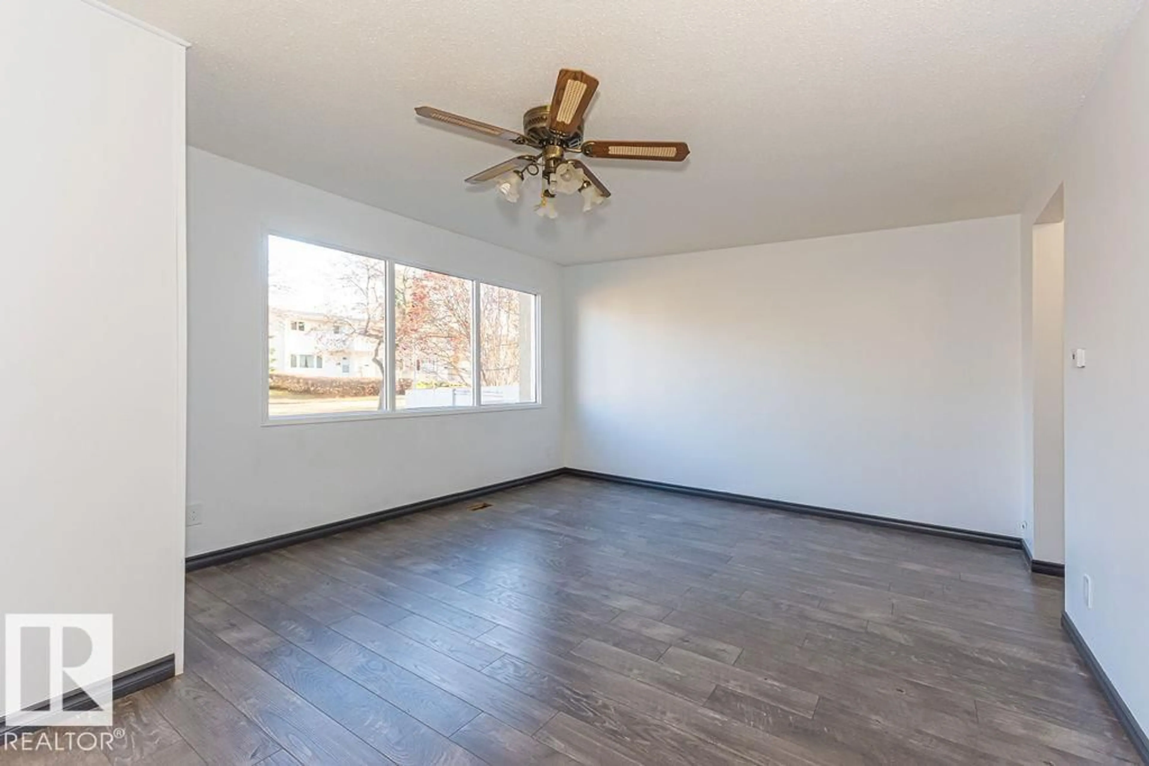 A pic of a room for 13228 83 ST, Edmonton Alberta T5E2W7