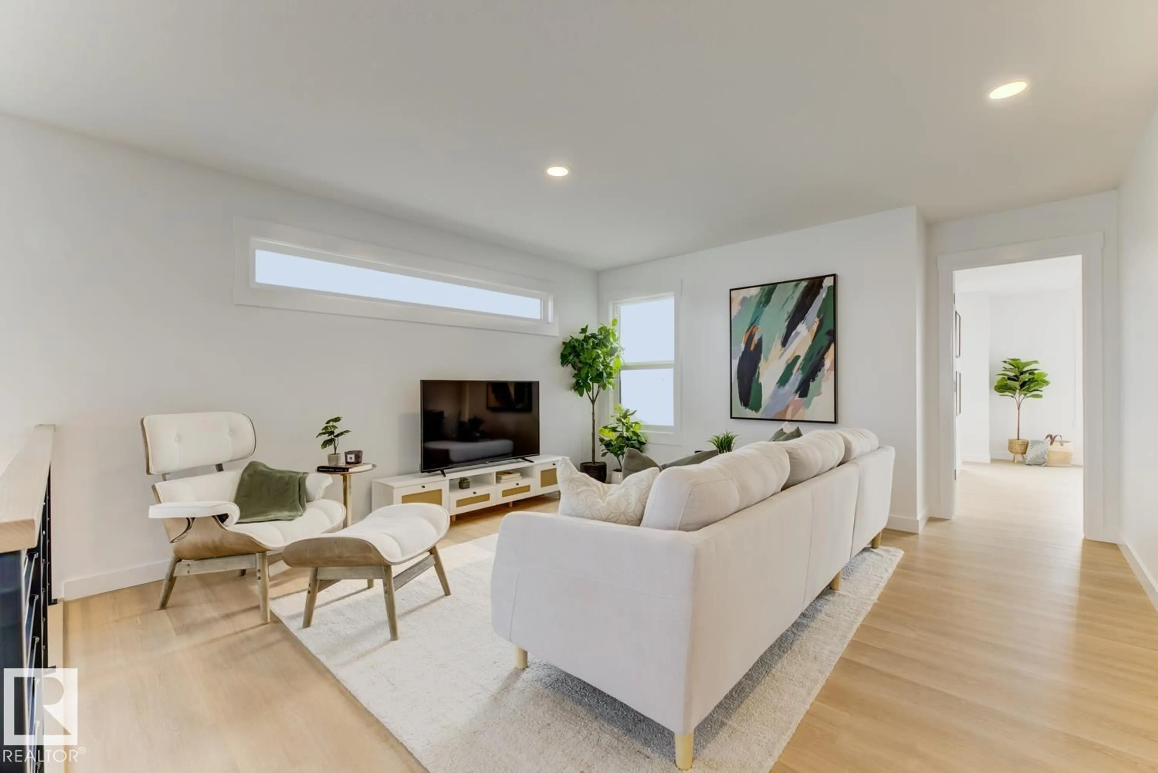 Living room with furniture, unknown for SW SW - 5407 HAWTHORN RU, Edmonton Alberta T6X3K5