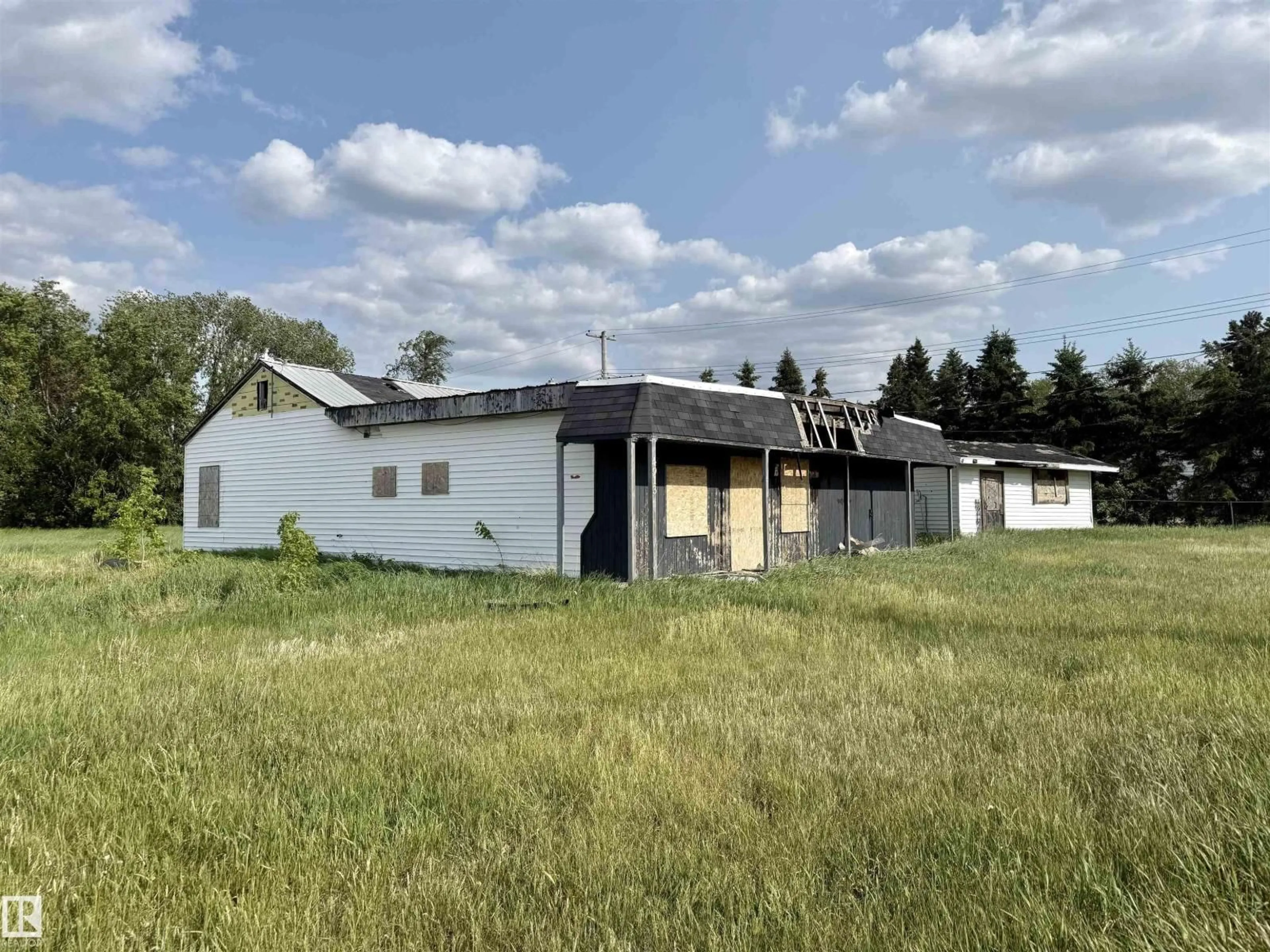 Unknown for 4913 & 4909 49 AV, Glendon Alberta T0A1P0