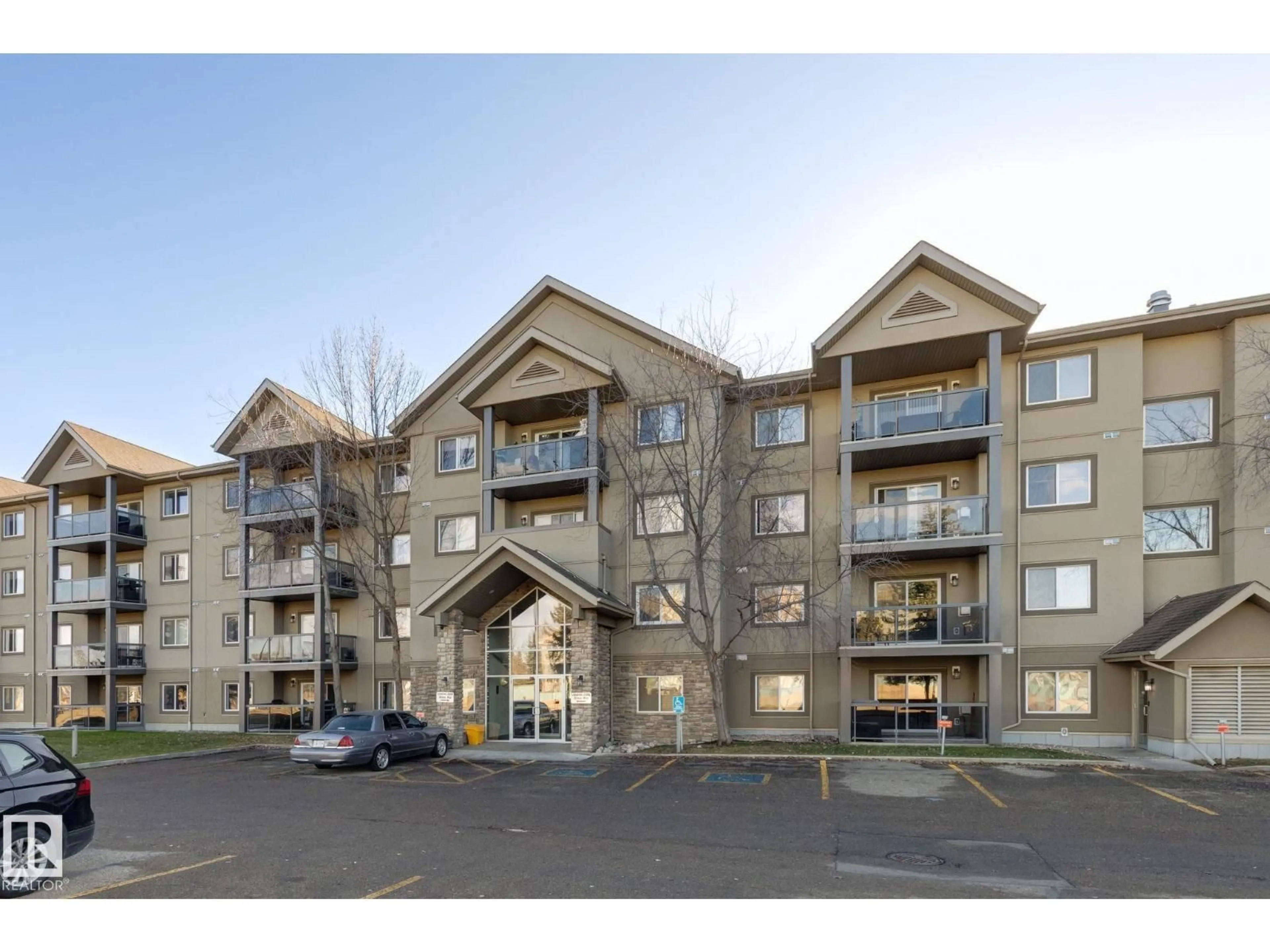 Unknown for 443 SUDER GREENS DR, Edmonton Alberta T5T6X6